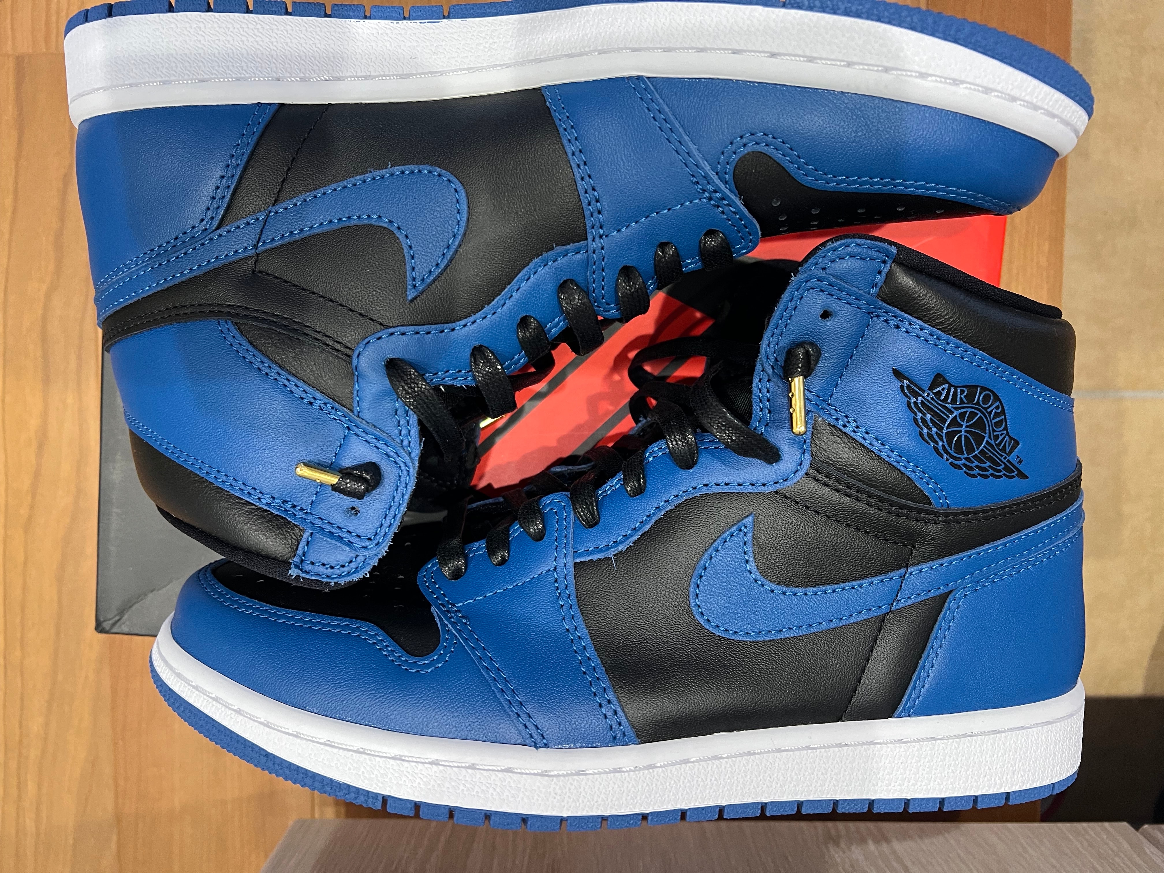 Nike Air Jordan 1 Retro High OG "Dark Marina Blue"
