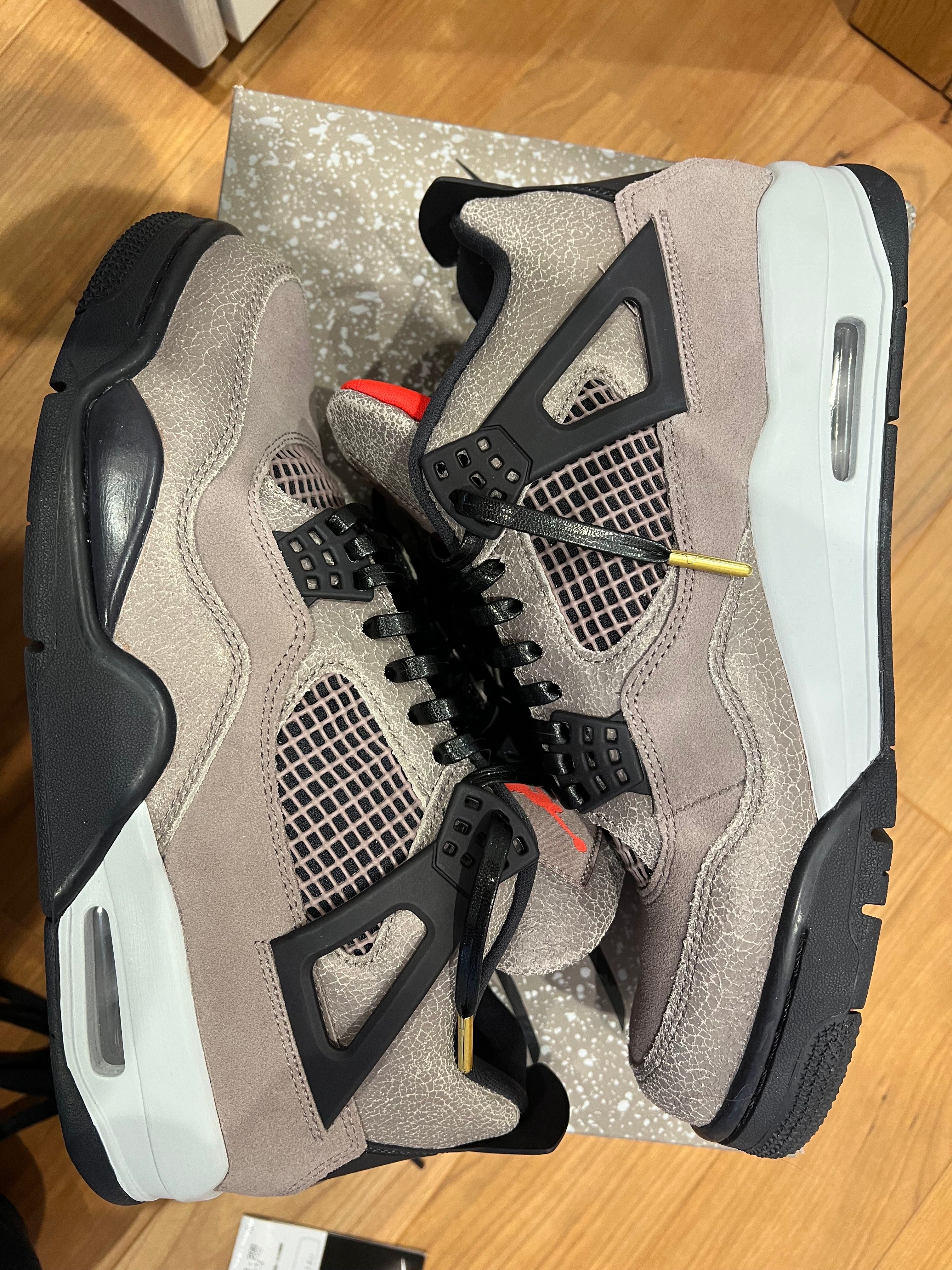 Nike Air Jordan 4 "Taupe Haze"