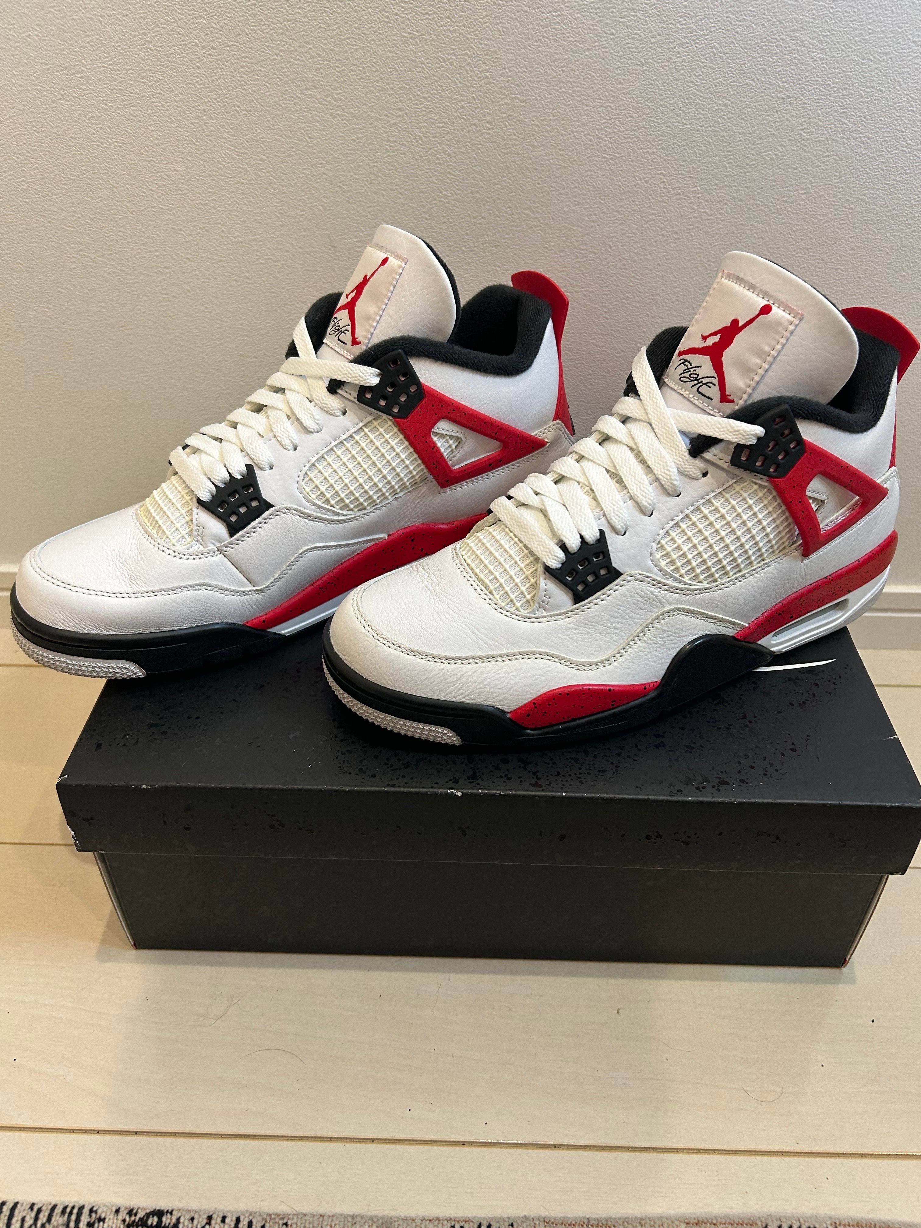 Nike Air Jordan 4 Retro "Red Cement"