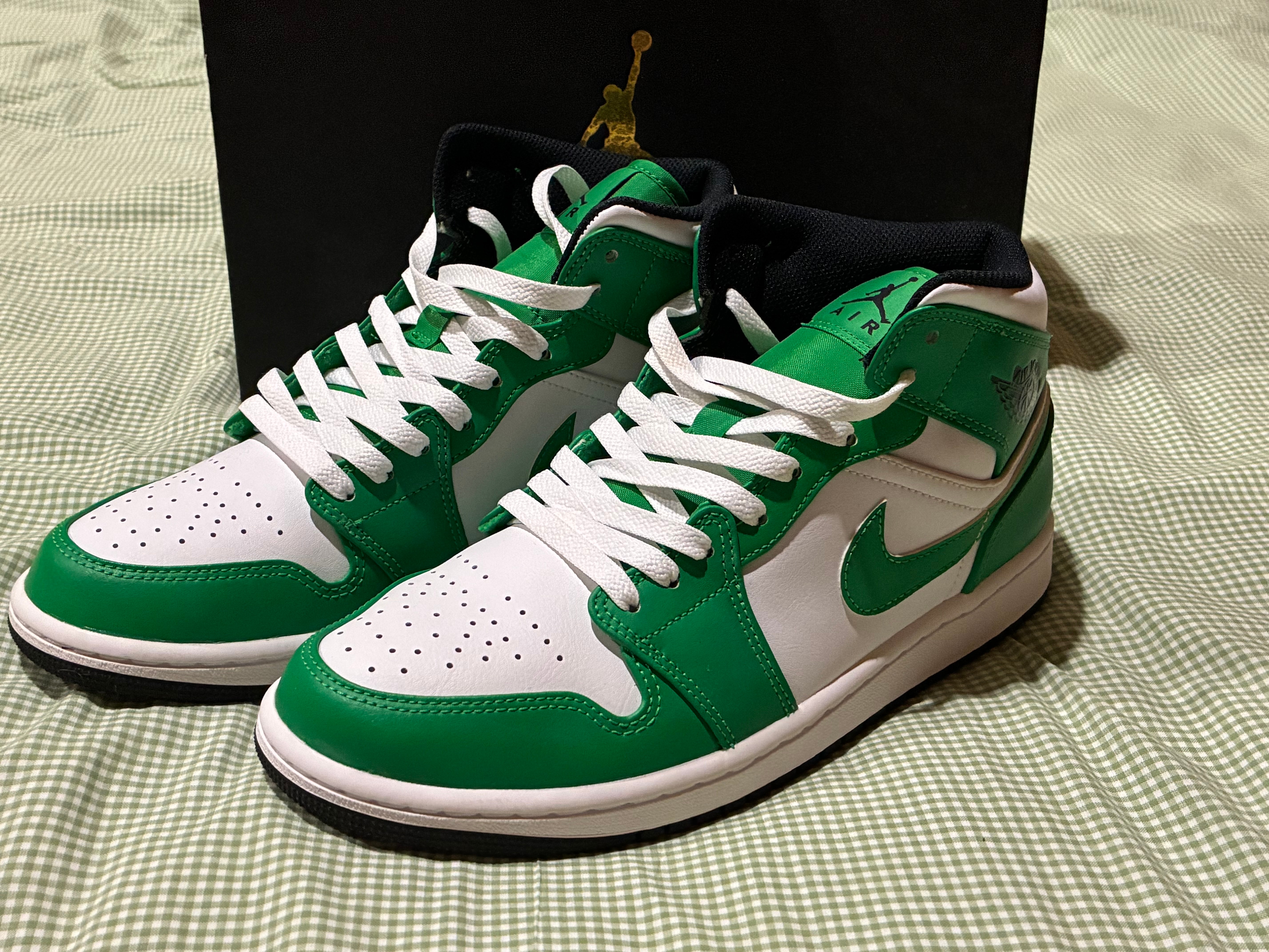 ナイキ エアジョーダン1 ミッド "ラッキーグリーン"