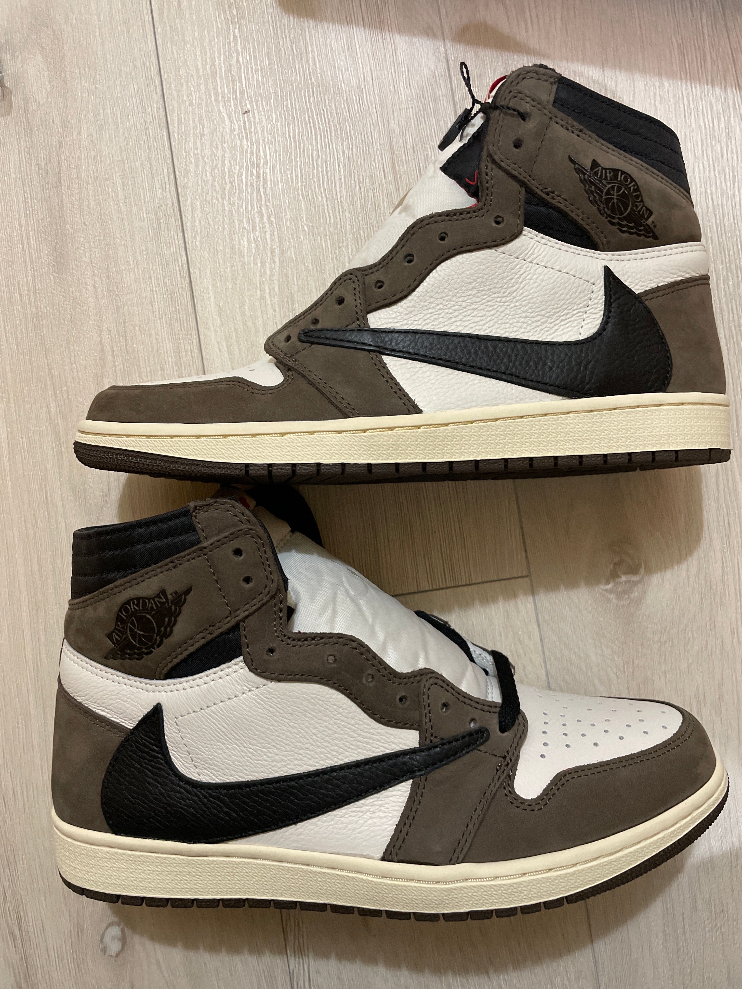 Travis Scott × Nike Air Jordan 1 Retro High OG TS SP "Sail/Dark Mocha"