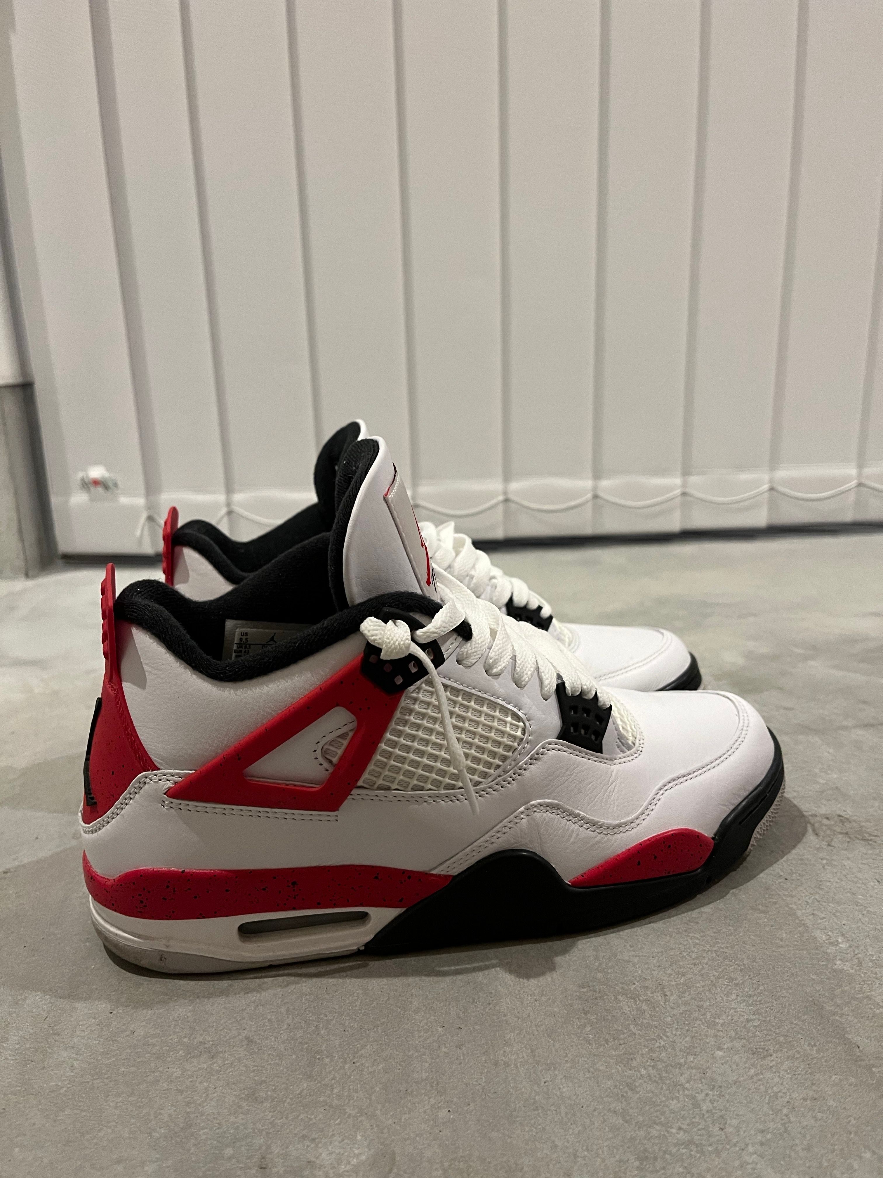 Nike Air Jordan 4 Retro "Red Cement"