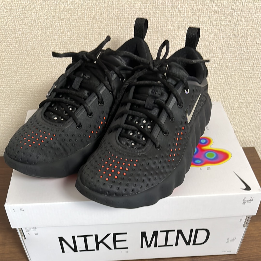 Nike Mind 002 "Black/Hyper Crimson"