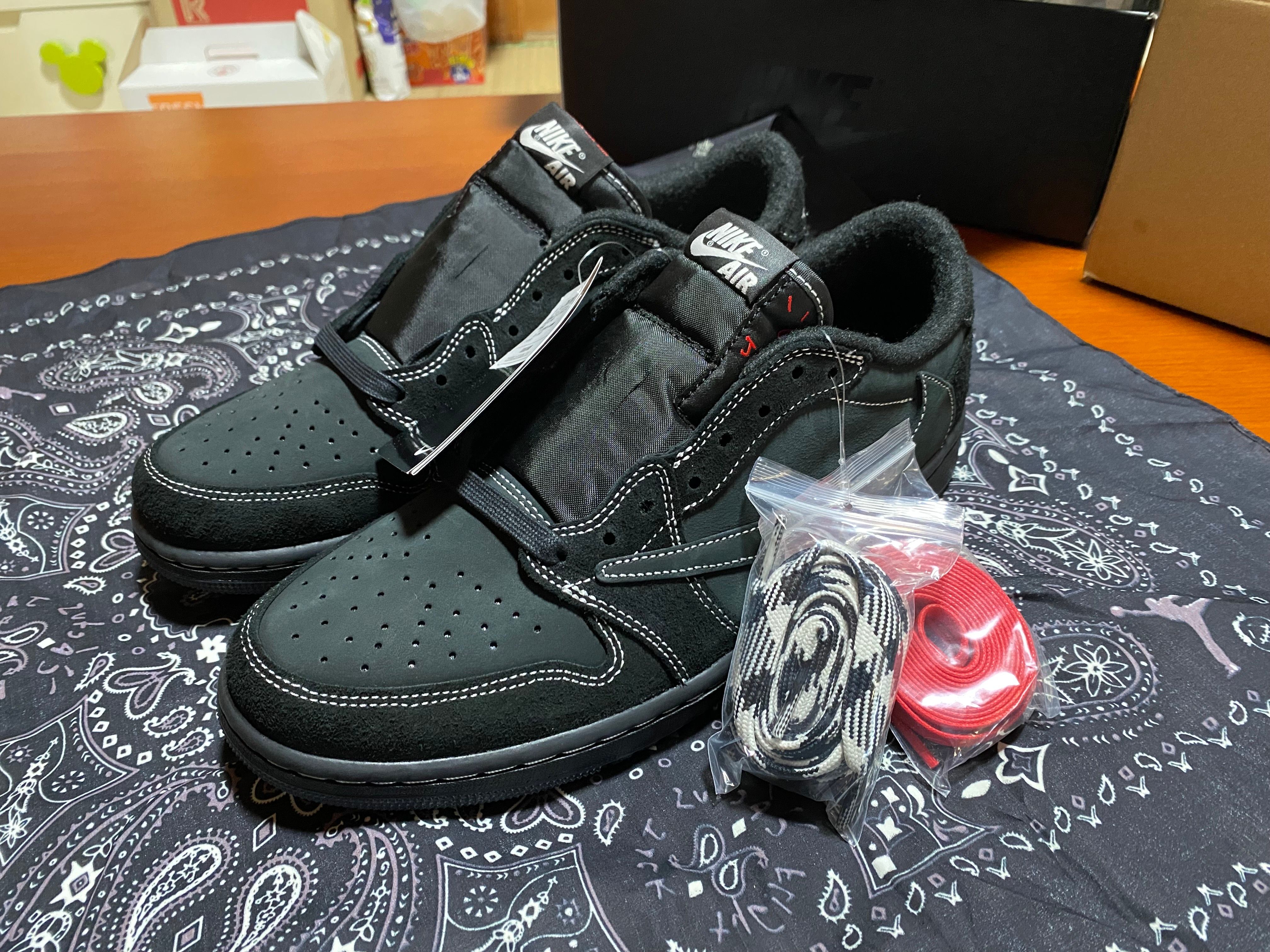Travis Scott × Nike Air Jordan 1 Low OG SP "Black Phantom"