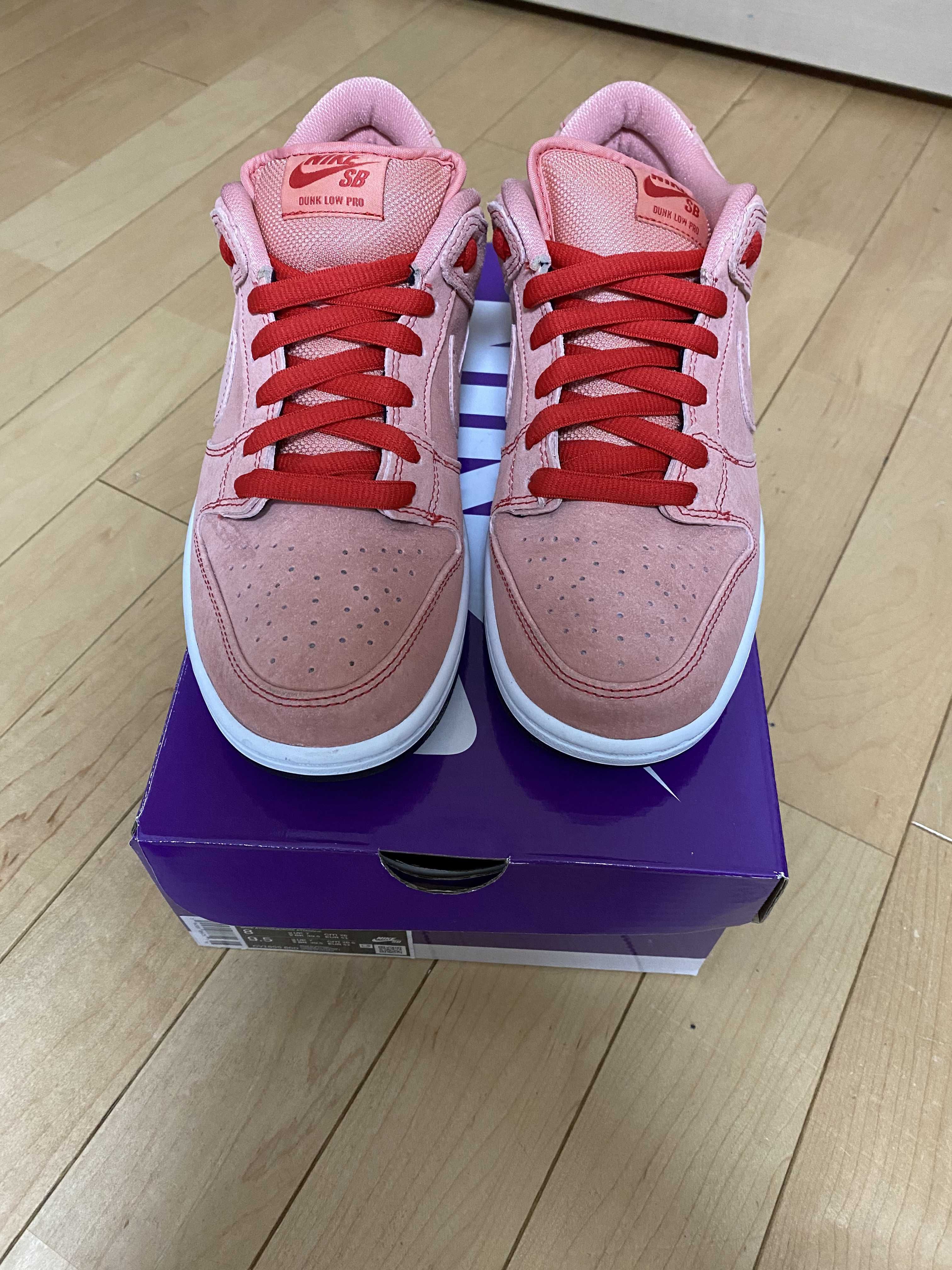 Nike SB Dunk Low "Pink Pig"