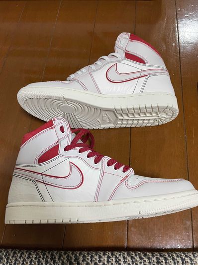 Nike Air Jordan 1 Retro High OG "Sail/University Red"