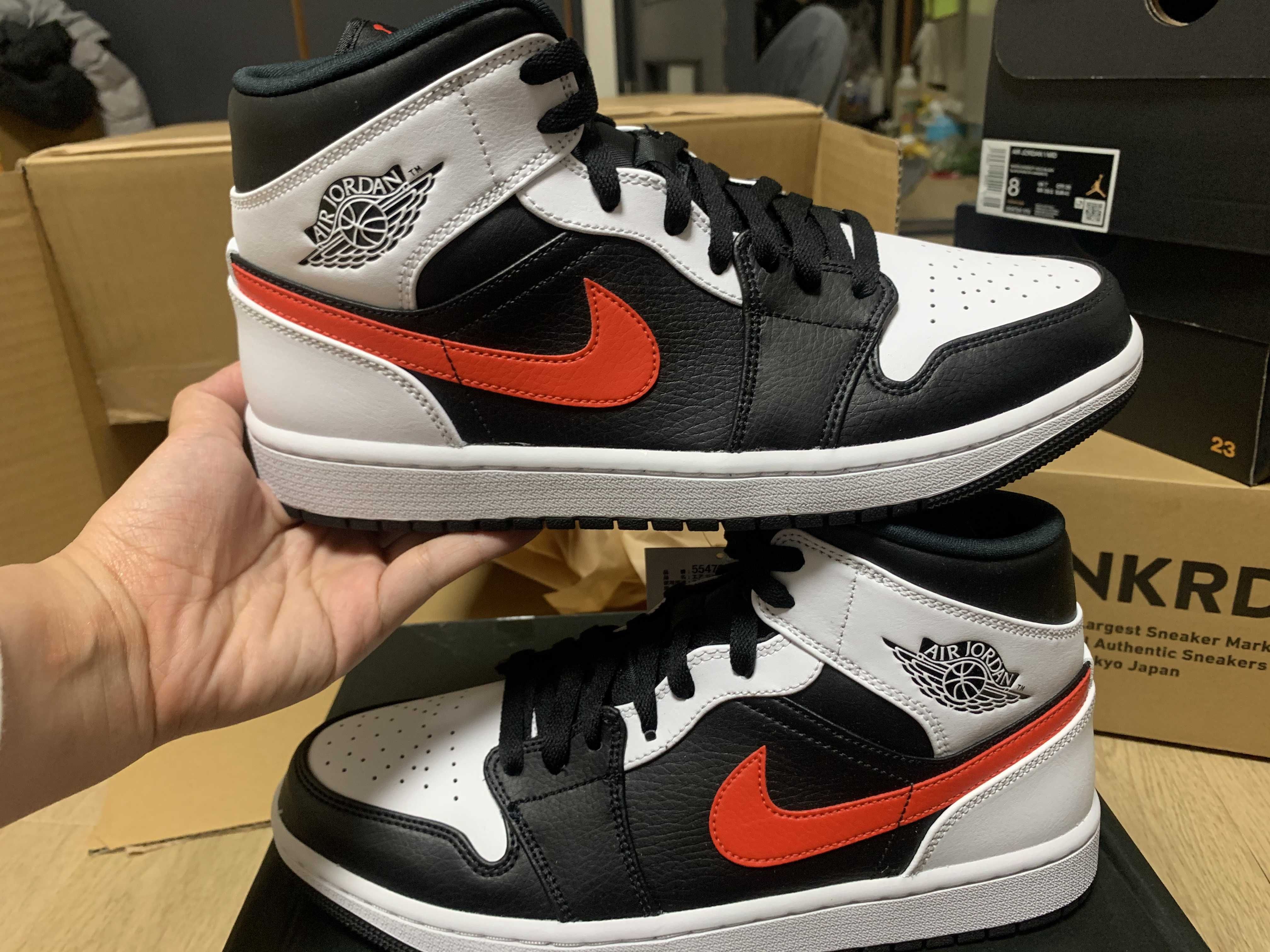 NIKE AIR JORDAN 1 MID "BLACK/CHILE RED/WHITE"