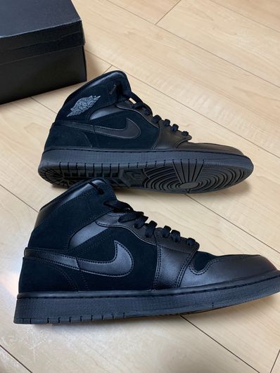 Nike Air Jordan 1 Mid "Triple Black" (2018)
