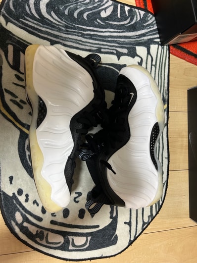 Nike Air Foamposite One "White and Black"