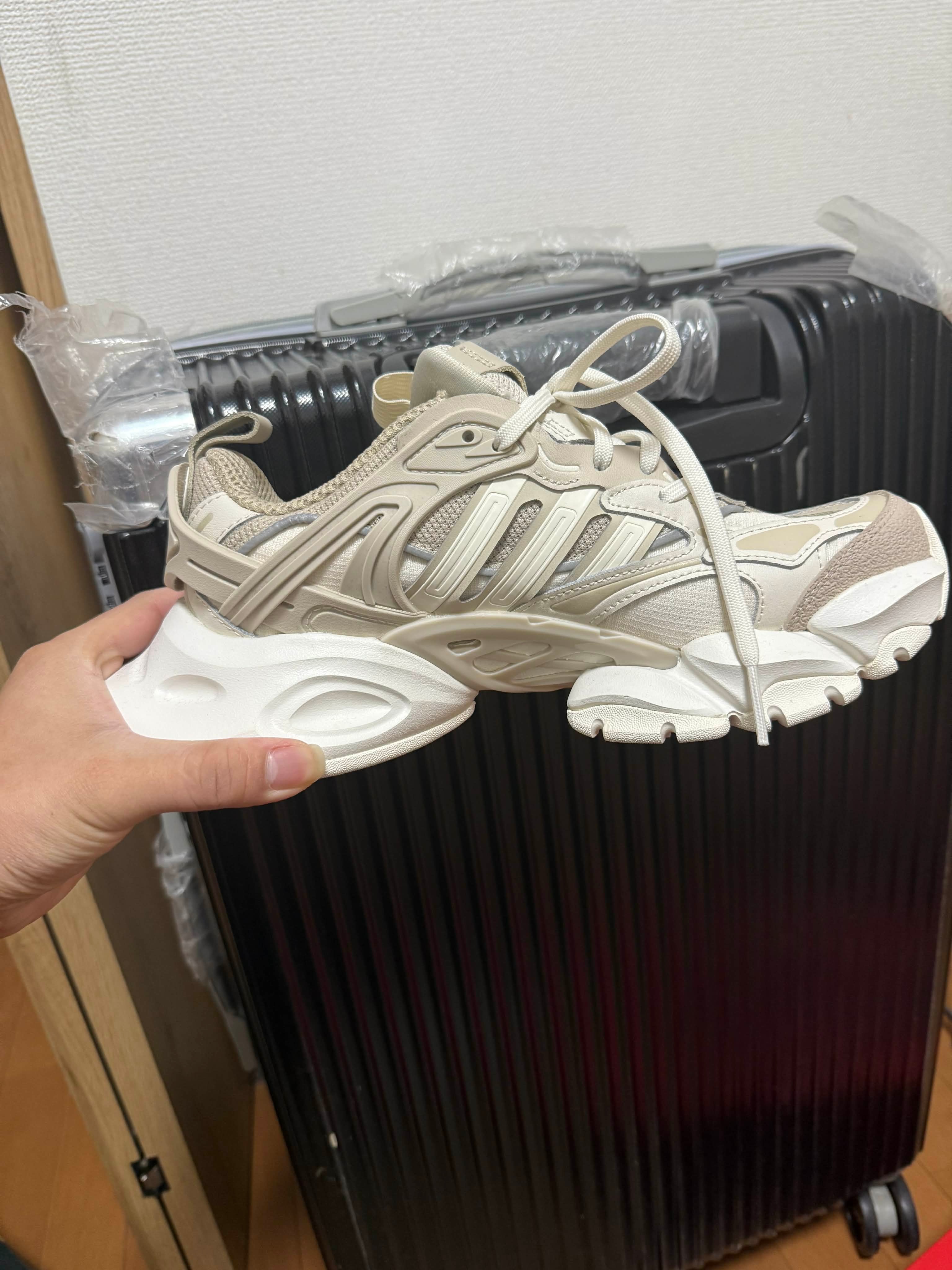 adidas XLG Runner Deluxe "White/Black"