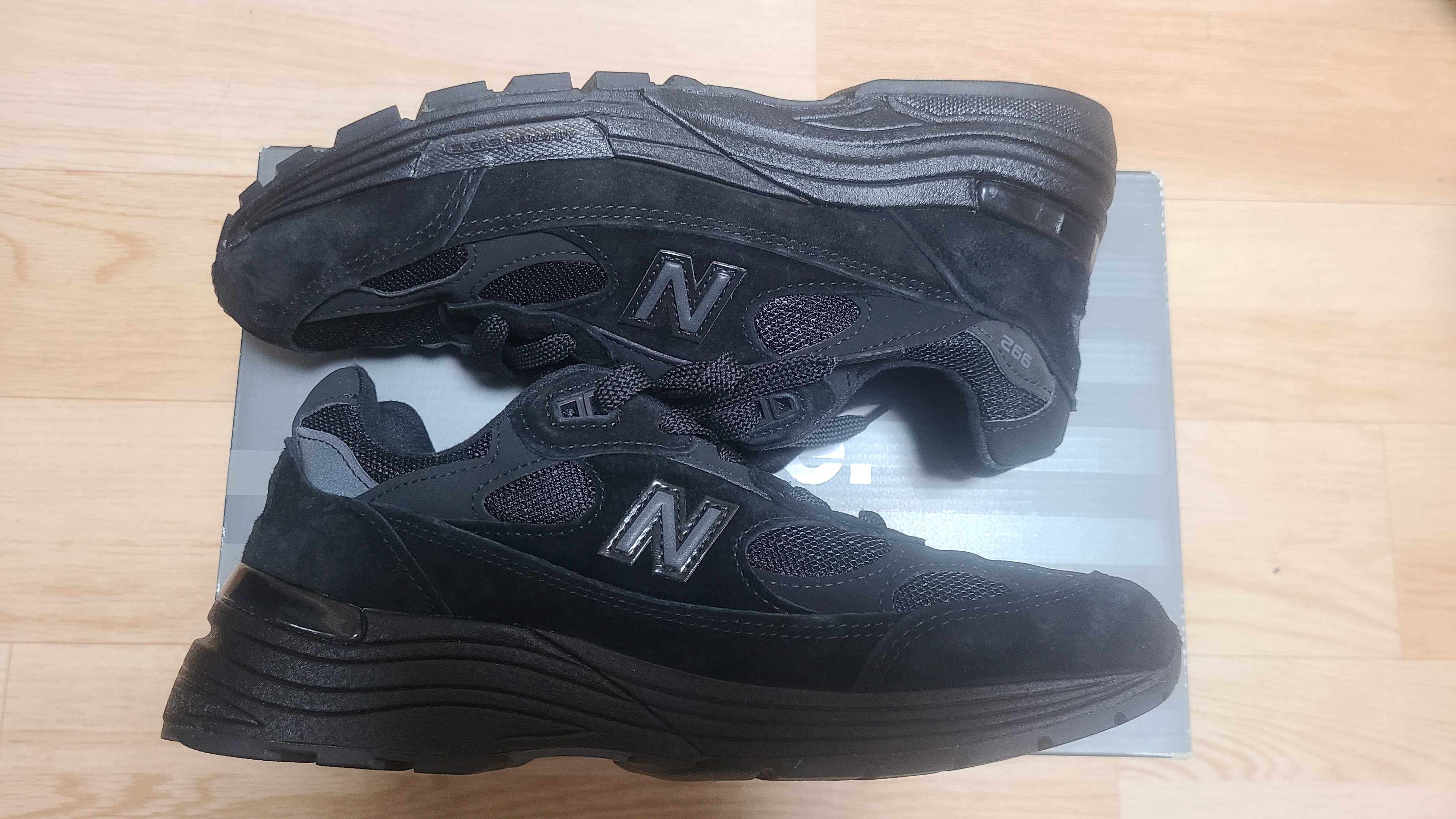 New Balance 992 "Triple Black"