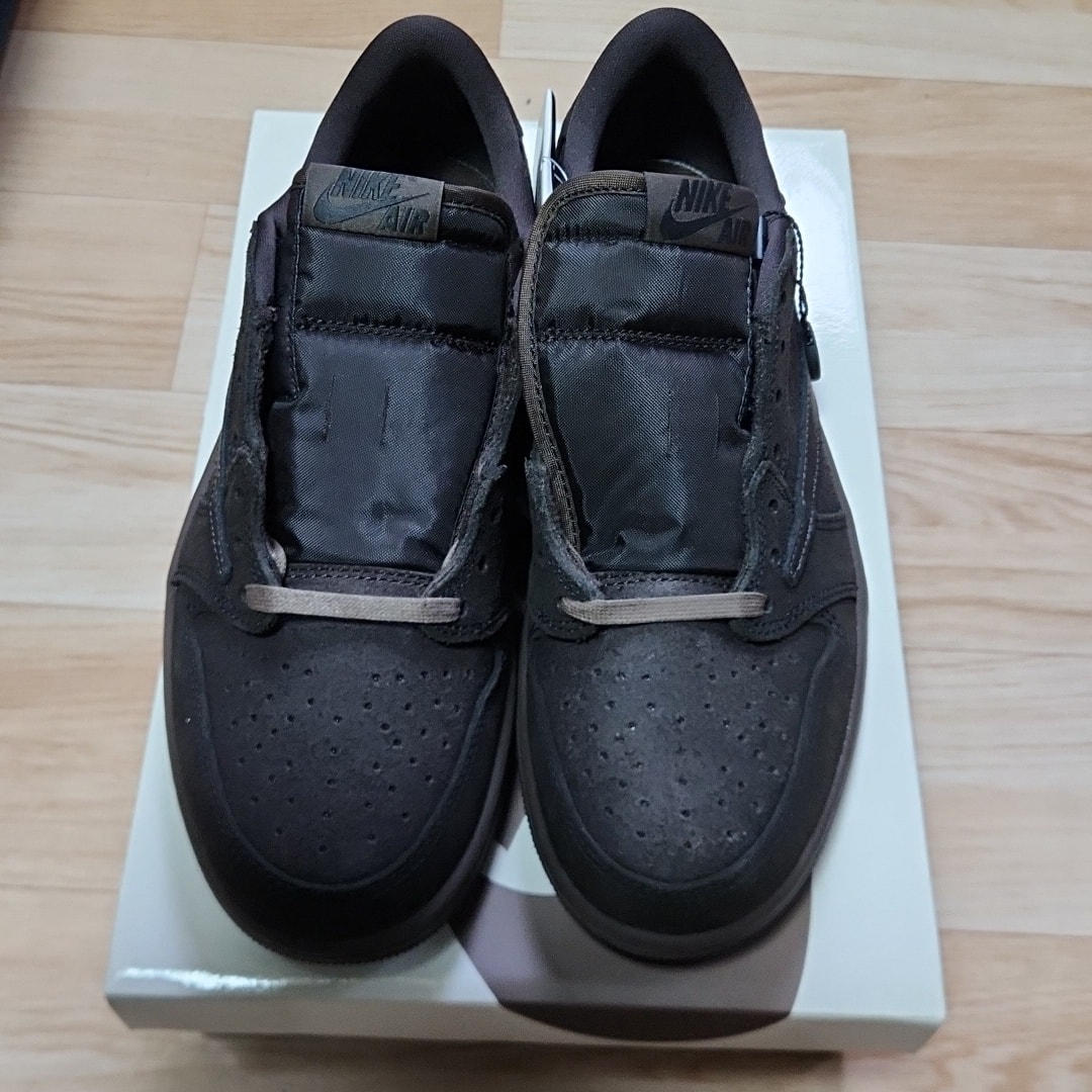 Travis Scott × Nike Air Jordan 1 Low OG SP "Velvet Brown and Dark Mocha"