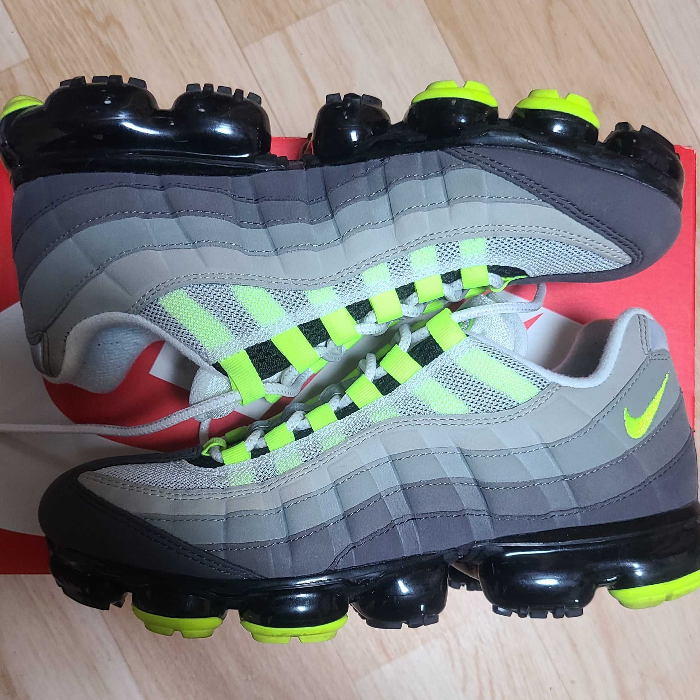 Nike Air Vapormax 95 "Neon"