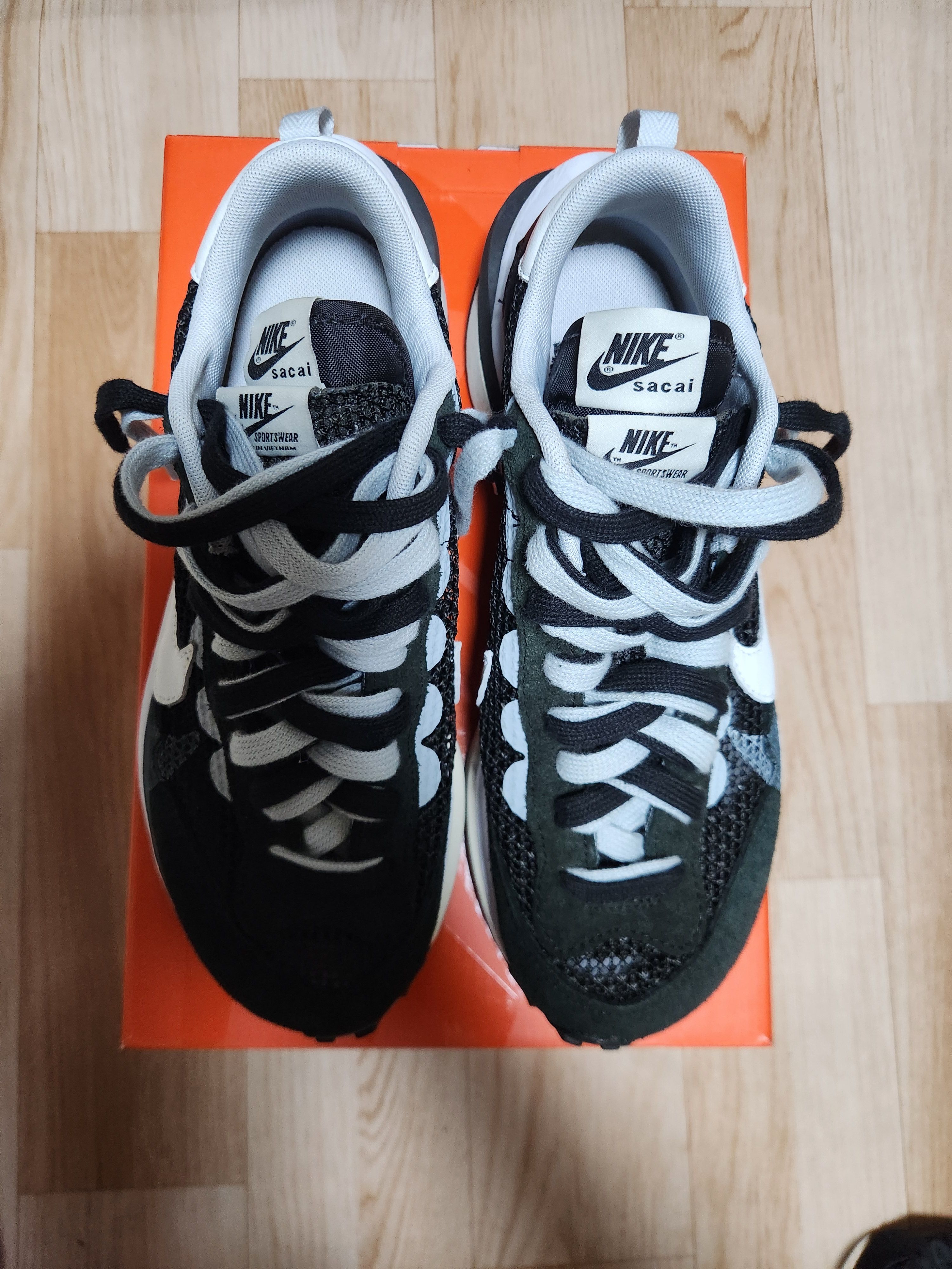 sacai × Nike Vapor Waffle "Black and White"