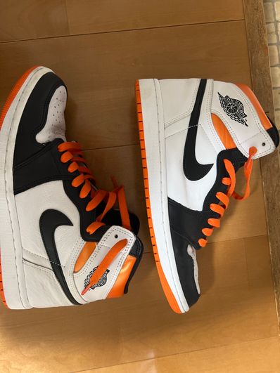 Nike Air Jordan 1 Retro High OG "Electro Orange"