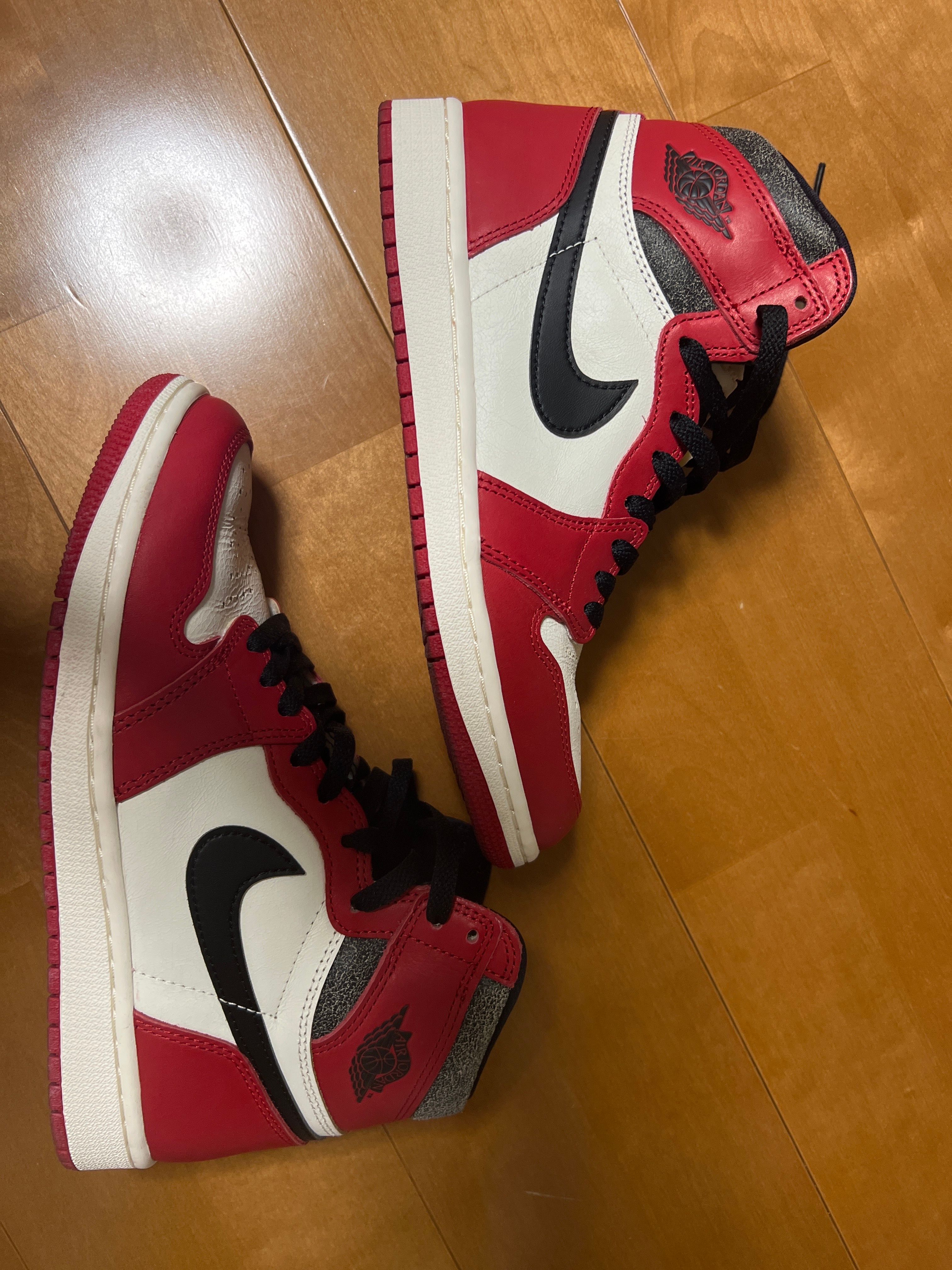 Nike Air Jordan 1 High OG "Lost & Found/Chicago"