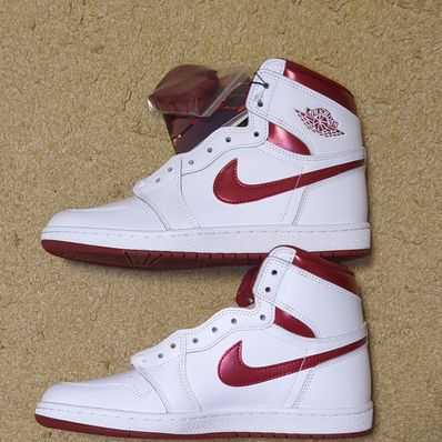 Nike Air Jordan 1 High '85 "Metallic Burgundy"