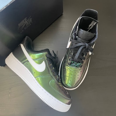 Nike Women's Air Force 1 '07 LV8 "Black/White"