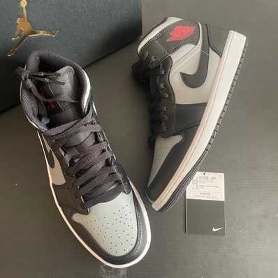 Nike Air Jordan 1 Mid "Shadow"