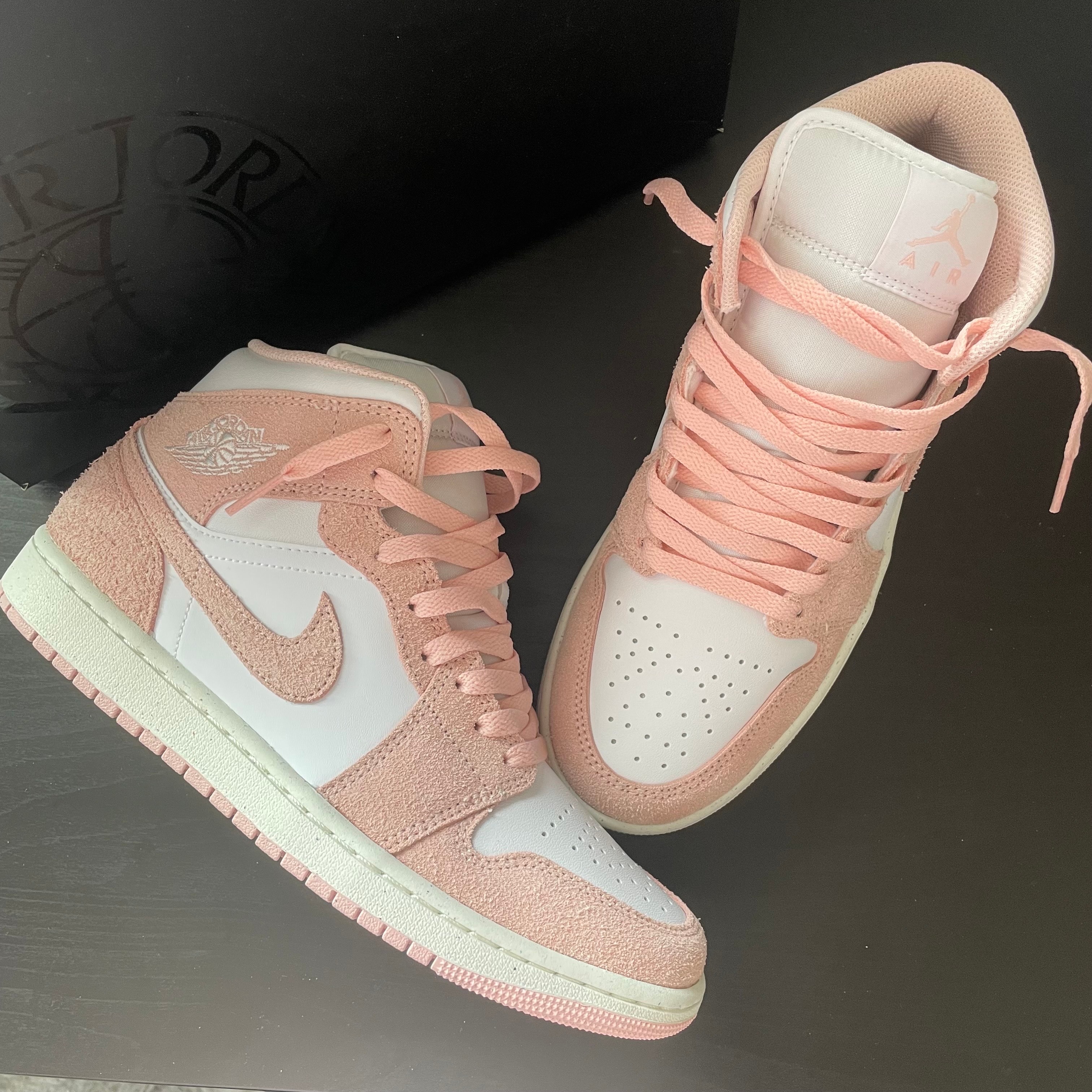 Nike Air Jordan 1 Mid SE "Pastel Pink"