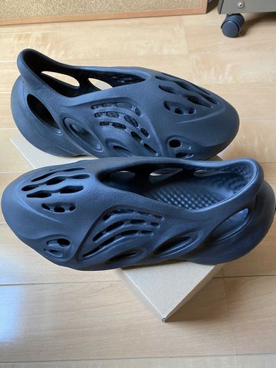 adidas YEEZY Foam Runner "Onyx"