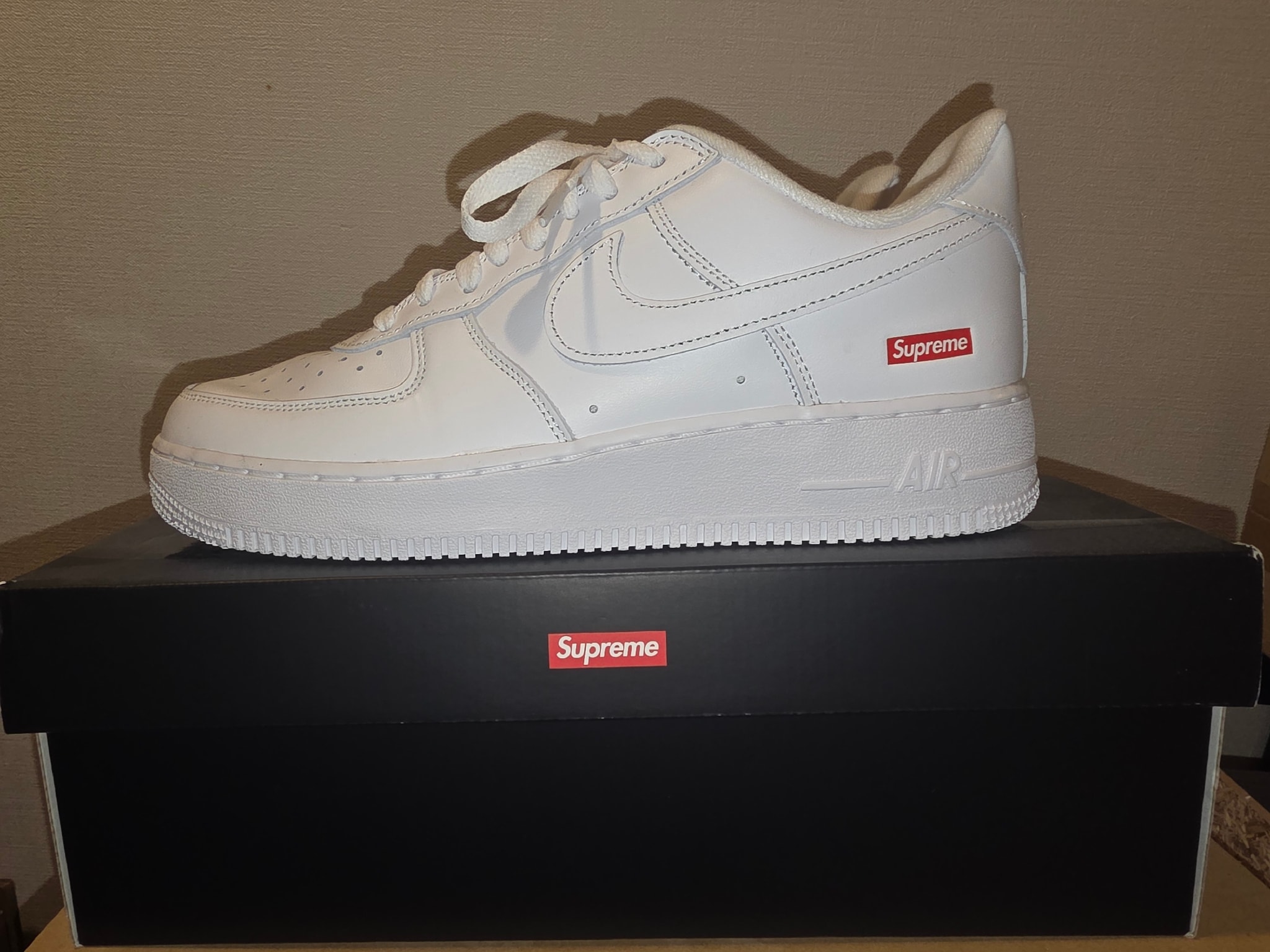 Supreme × Nike Air Force 1 Low "White"