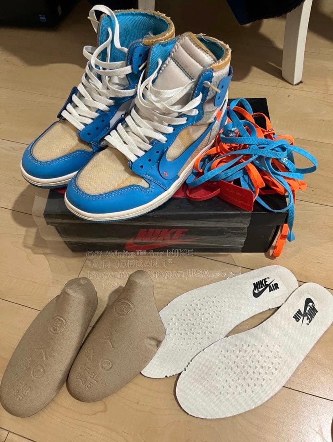 Off-White × Nike Air Jordan 1 High UNC "White/Dark Powder Blue"