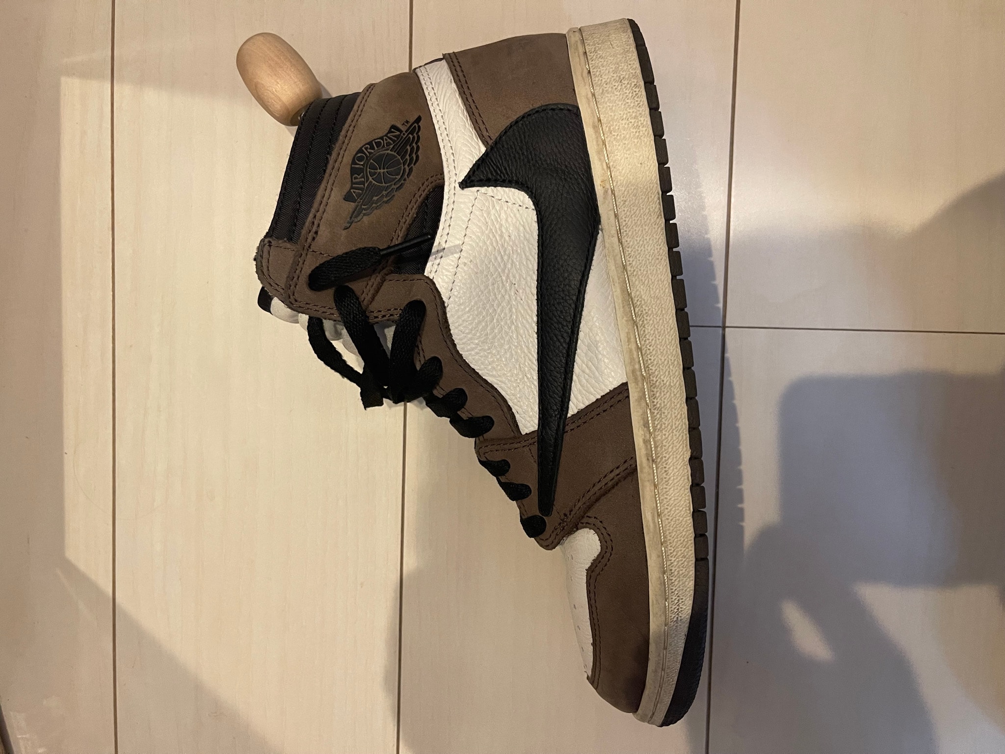 Travis Scott × Nike Air Jordan 1 Retro High OG TS SP "Sail/Dark Mocha"