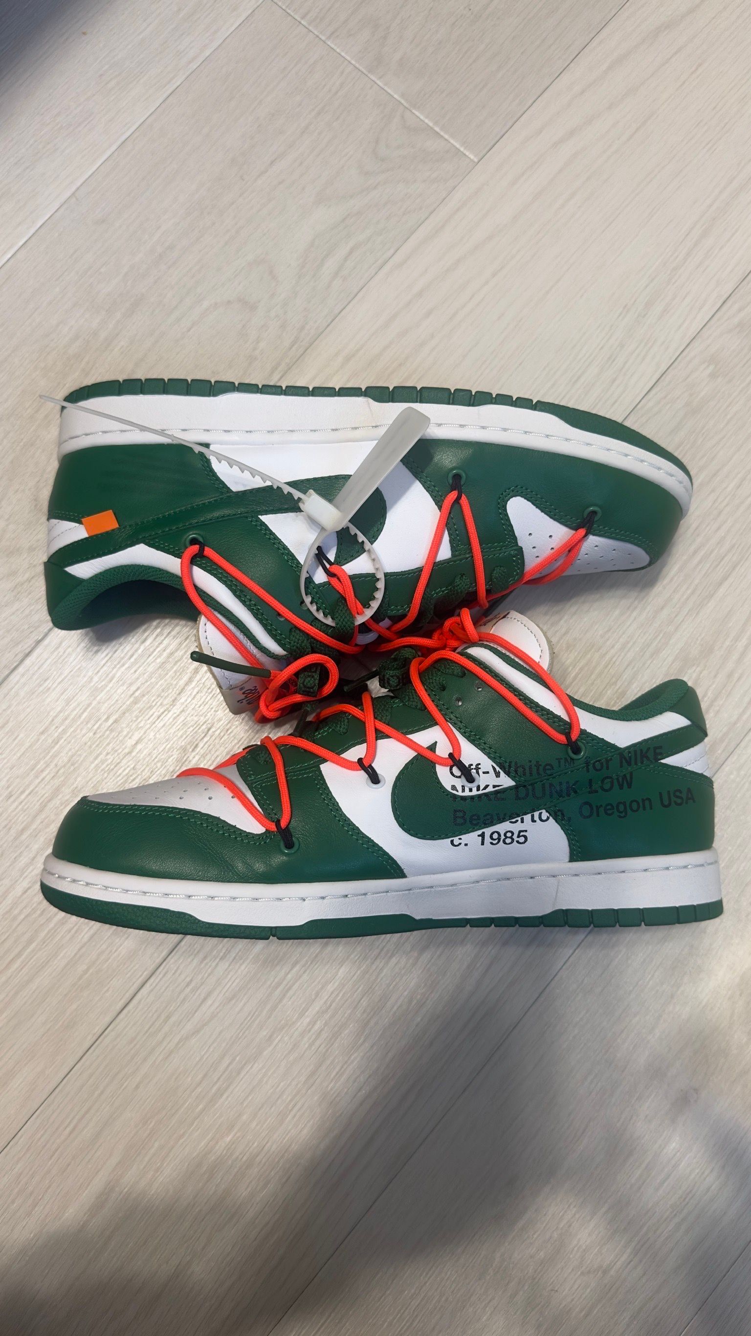 Off-White × Nike Dunk Low "White/Pine Green"