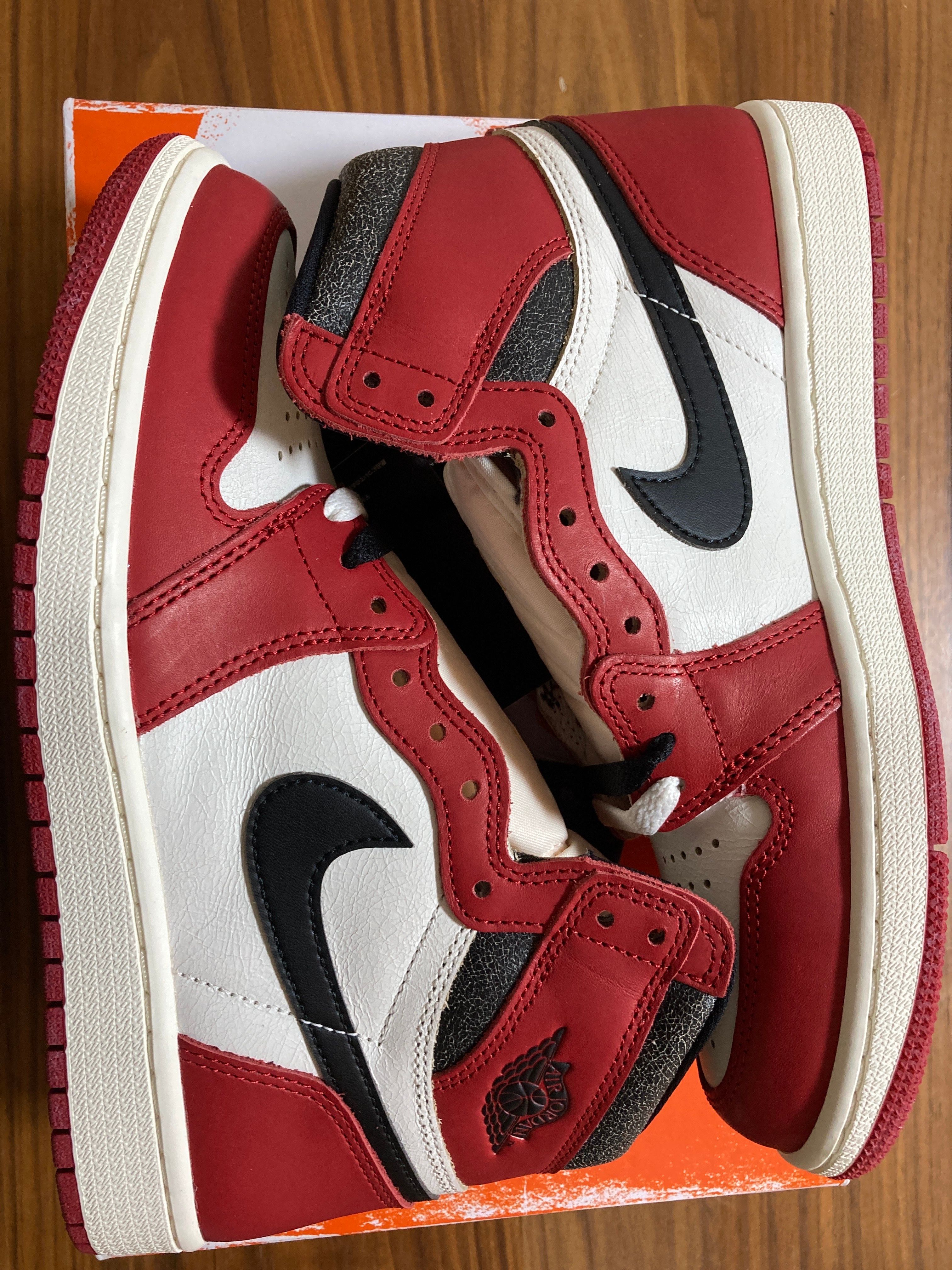 Nike Air Jordan 1 High OG "Lost & Found/Chicago"