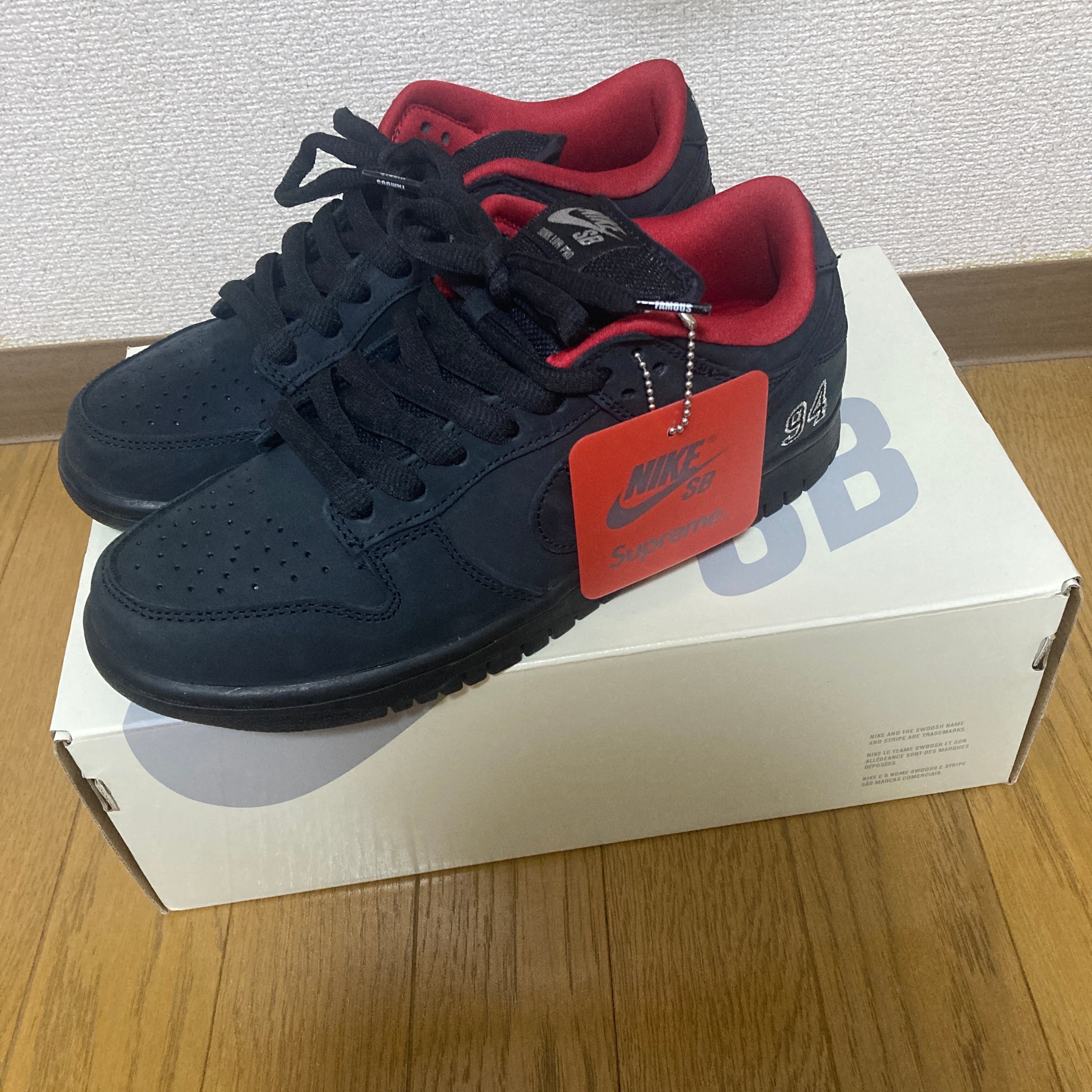 Supreme × Nike SB Dunk Low "Black" (25FW Week2)