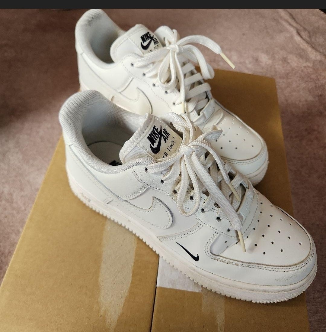Nike Women's Air Force 1 '07 Essential "Sail/Black/Sail"