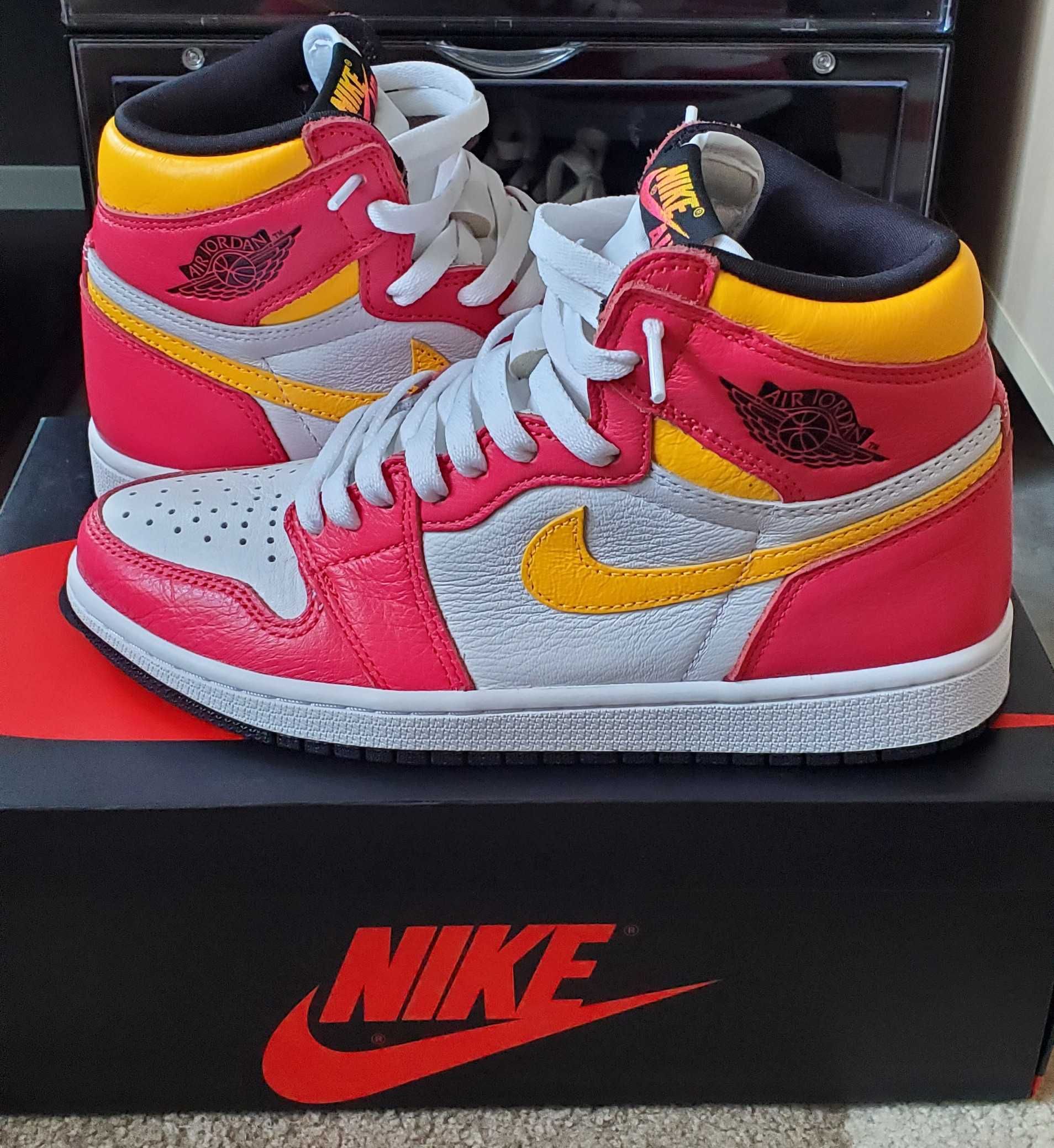Nike Air Jordan 1 High OG "Light Fusion Red"