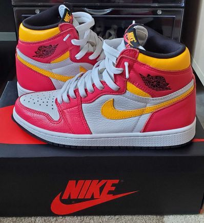 Nike Air Jordan 1 High OG "Light Fusion Red"