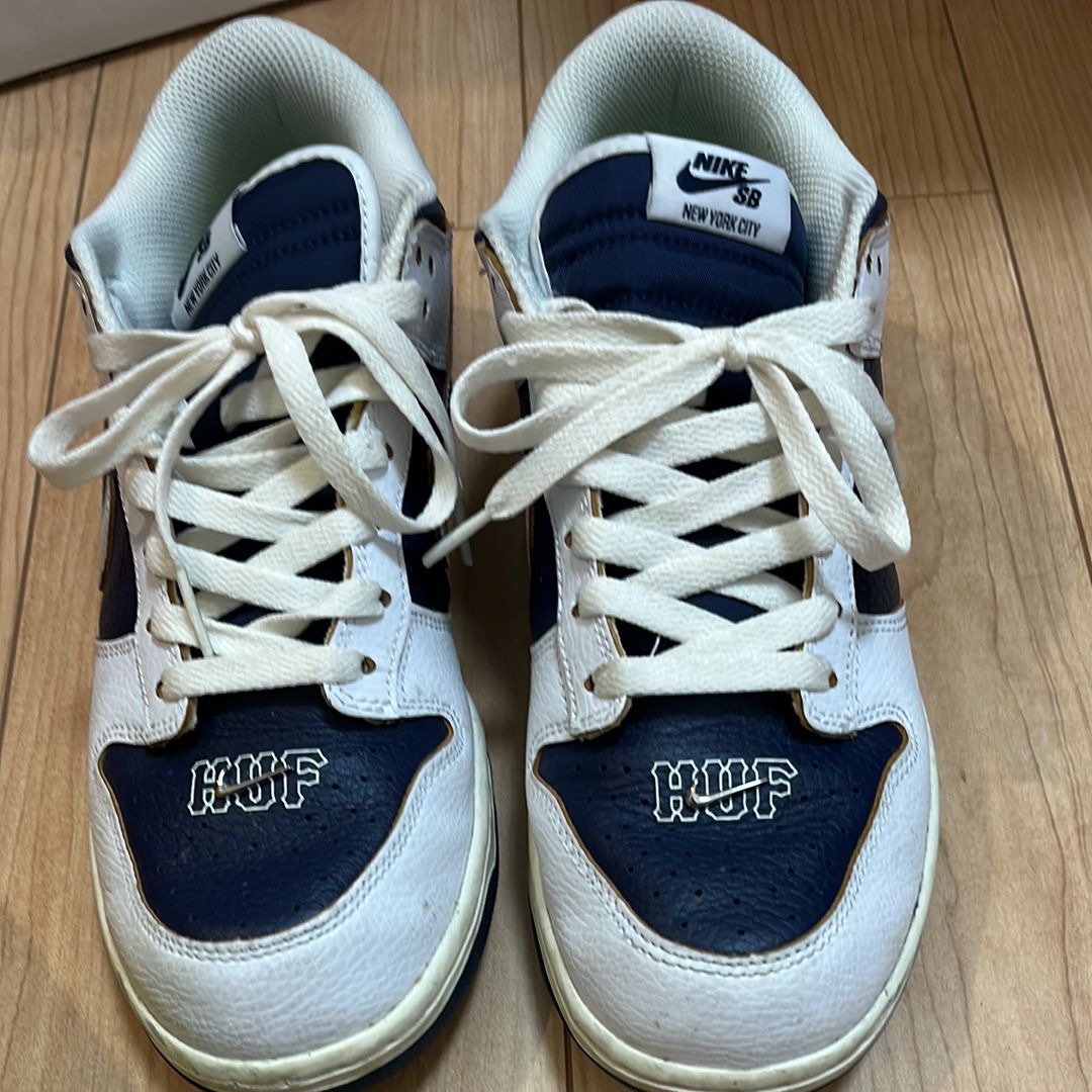 HUF × Nike SB Dunk Low "New York"