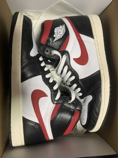 Nike Air Jordan 1 Retro High "Black/White/Sail/Gym Red"