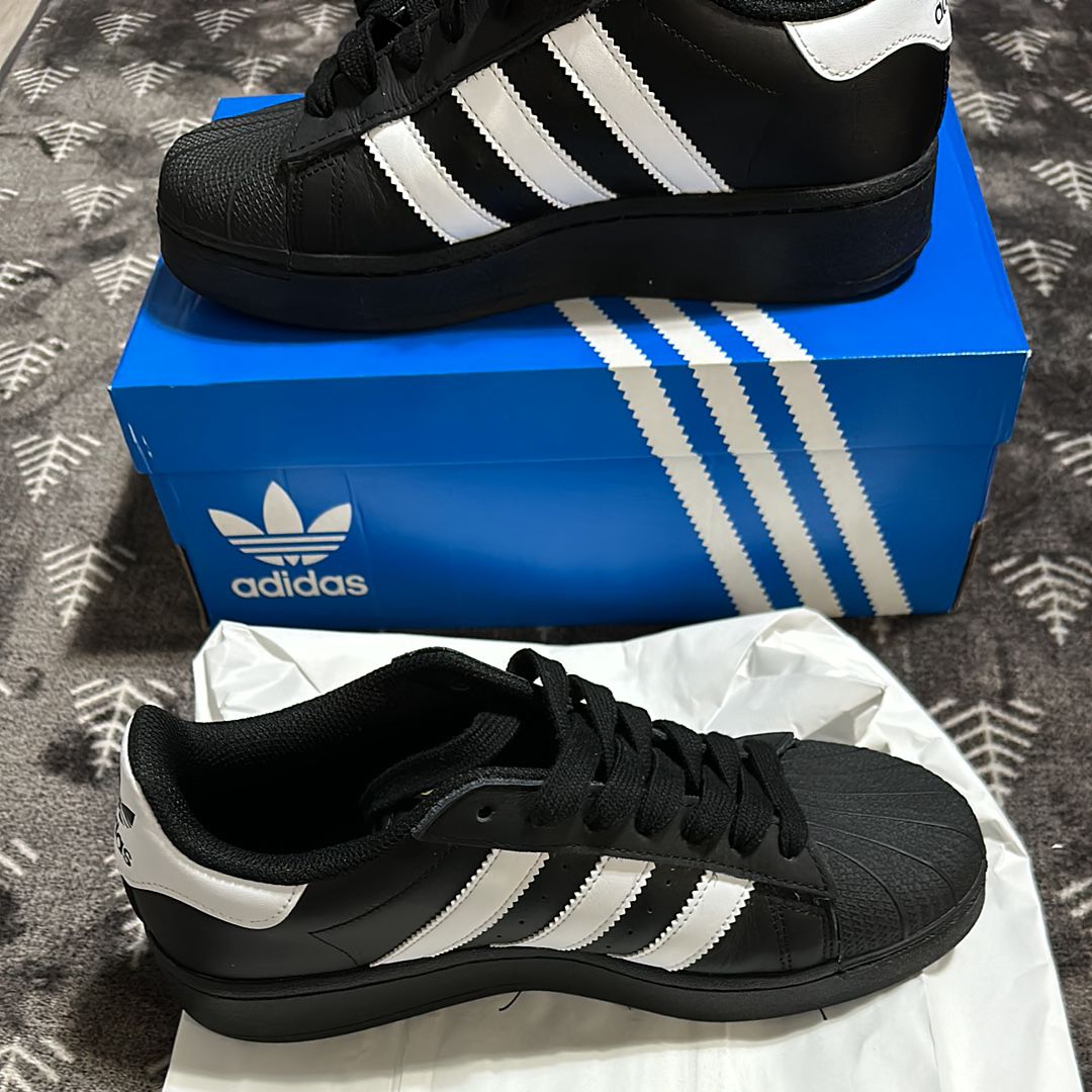 adidas Superstar XLG "Core Black/Footwear White/Gold Metallic"