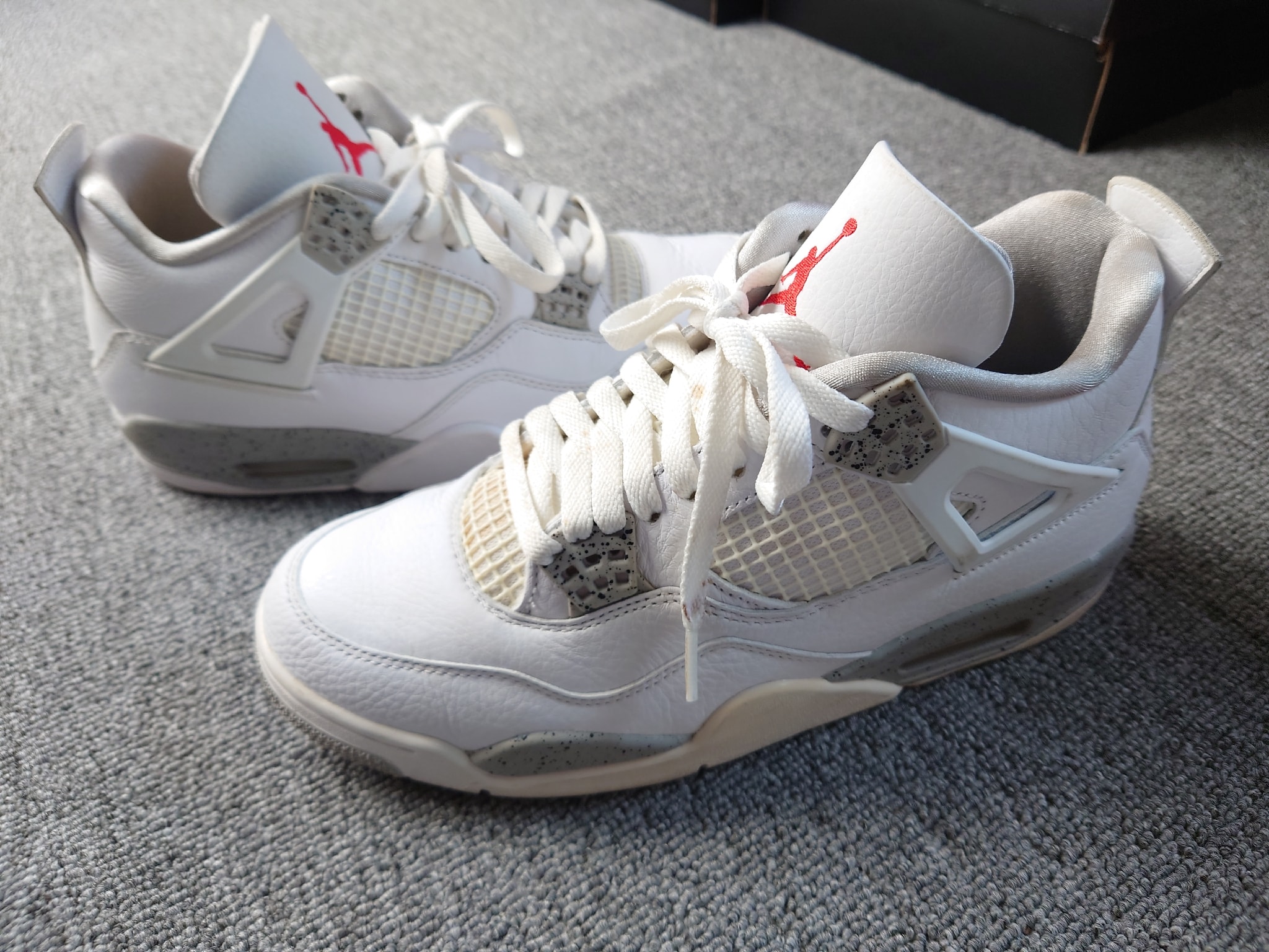 Nike Air Jordan 4 "Tech White"