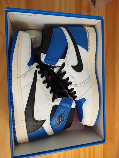 Travis Scott × fragment design × Nike Air Jordan 1 Retro High OG SP "Military Blue"