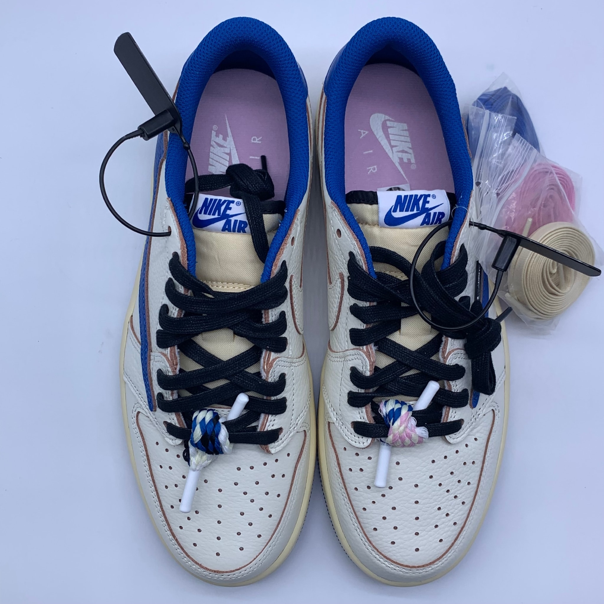 Travis Scott × fragment design × Nike Air Jordan 1 Low OG "Sail/Military Blue"