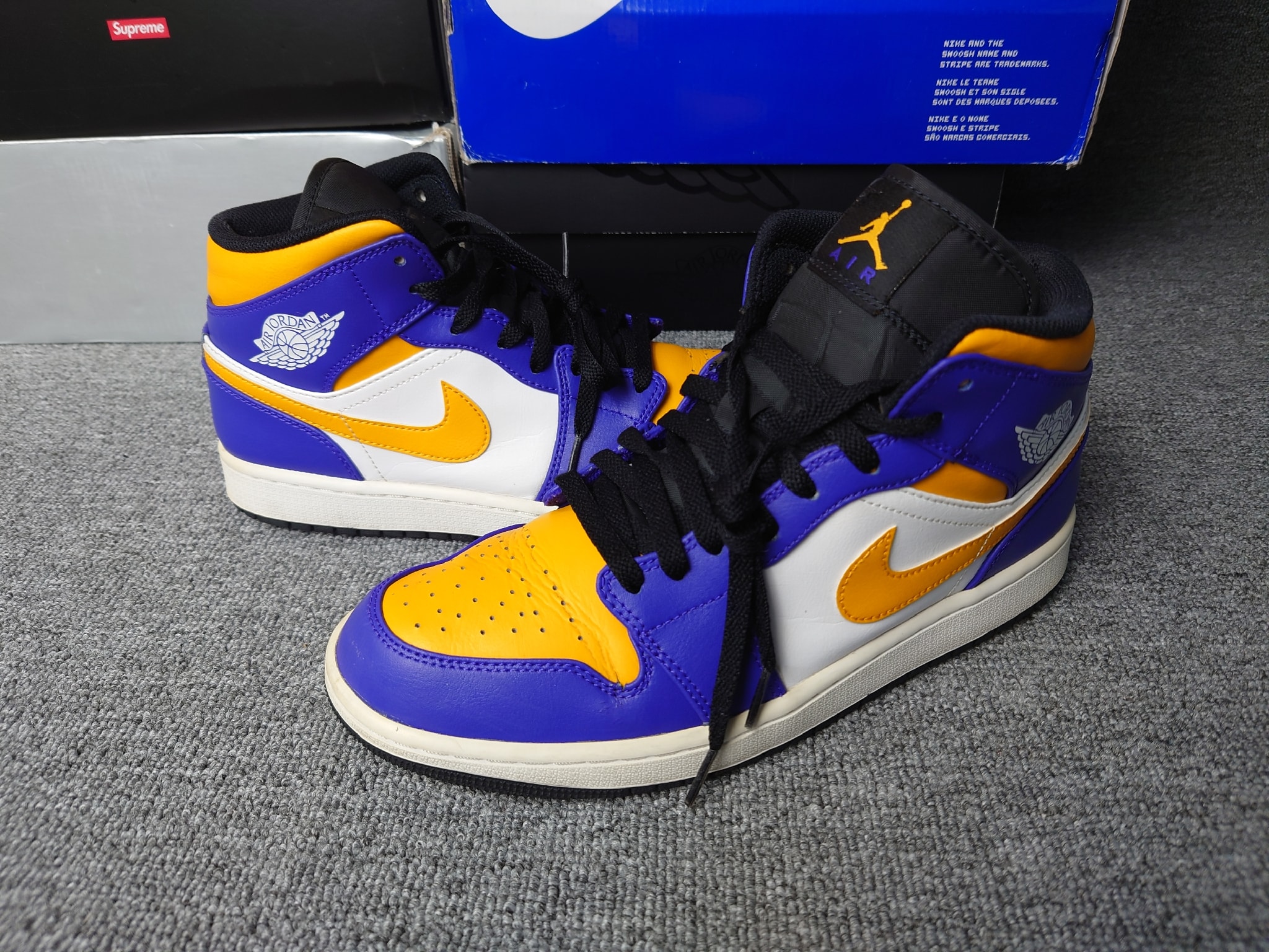 Nike Air Jordan 1 Mid "Lakers"