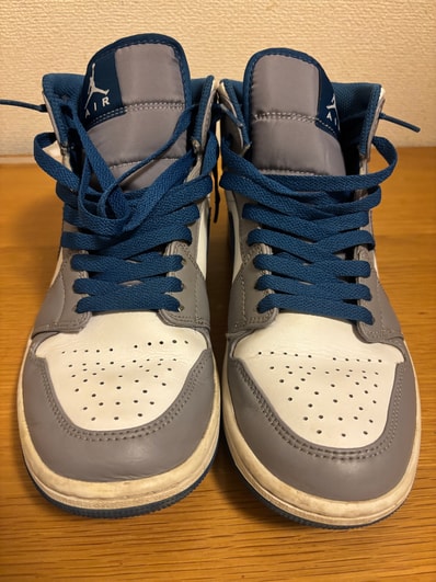 Nike Air Jordan 1 Mid "True Blue"