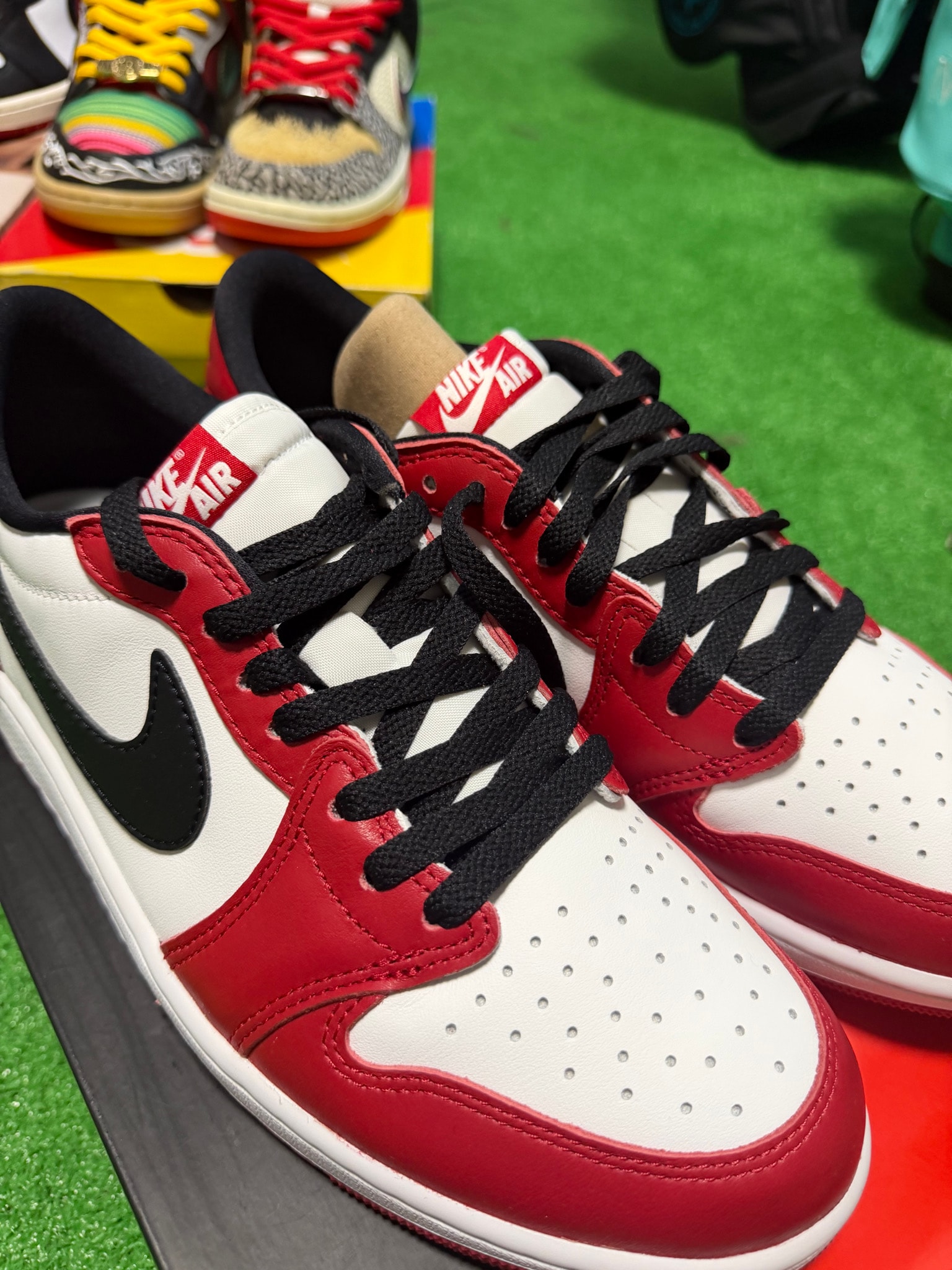 Nike Air Jordan 1 Retro Low OG "Chicago" (2025)