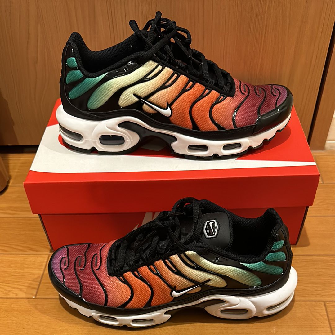 Nike Women's Air Max Plus "Black/Viotech/Team Red/White"