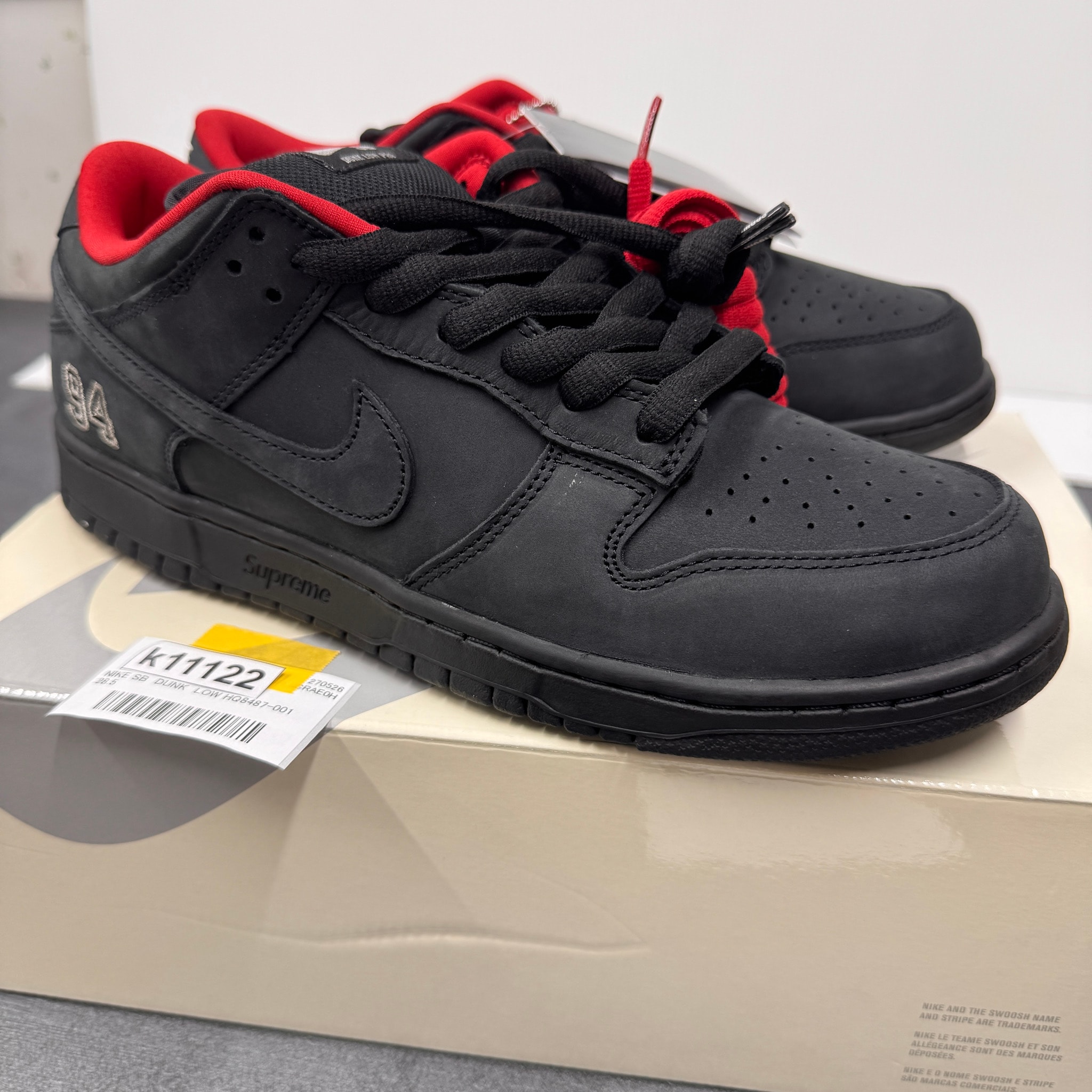 Supreme × Nike SB Dunk Low "Black" (25FW Week2)