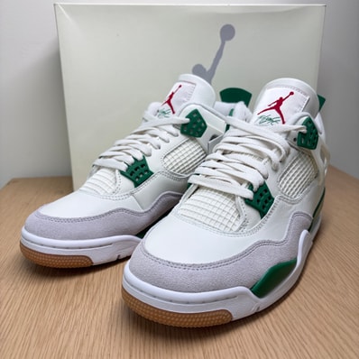 Nike SB × Air Jordan 4 Retro SP "Pine Green"