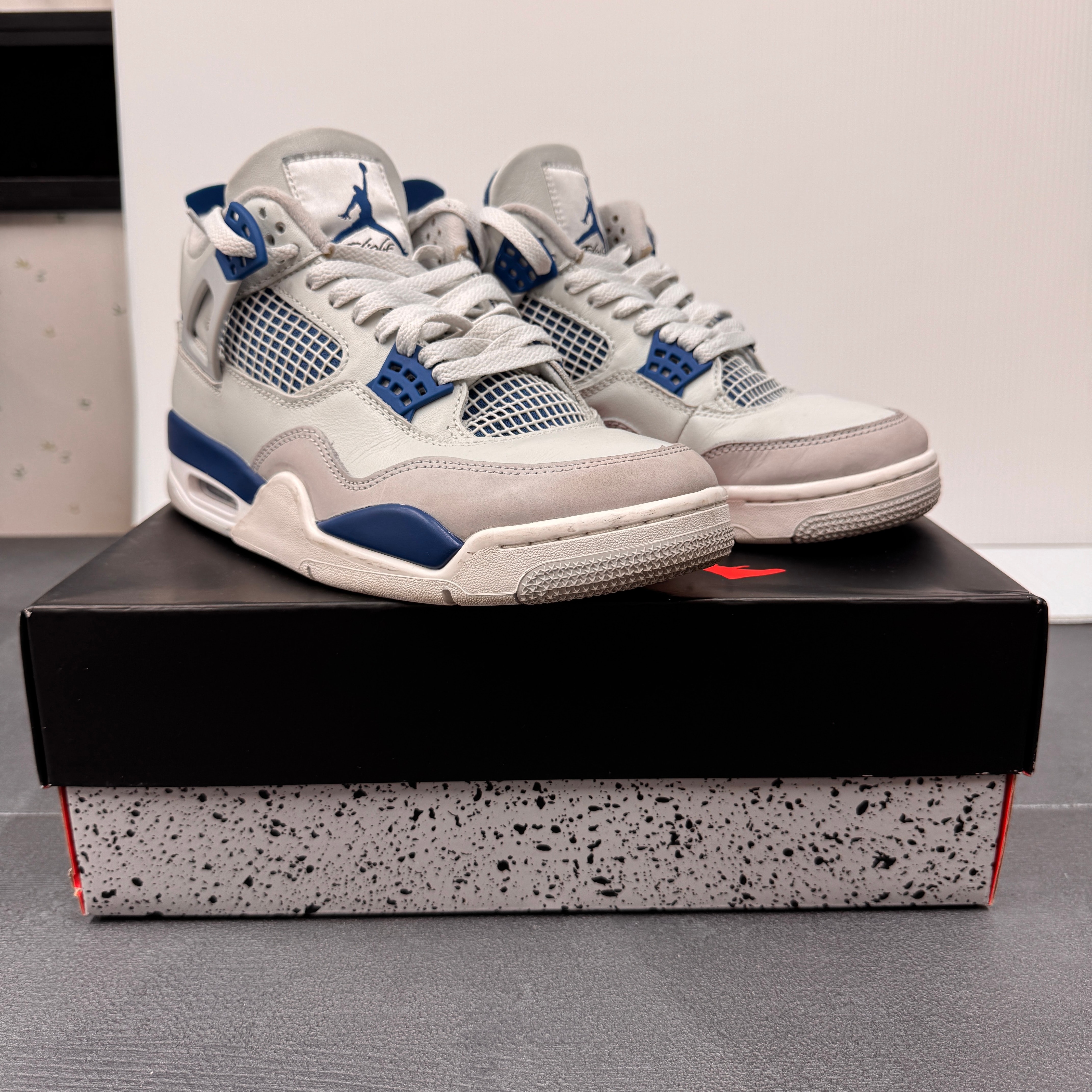 Nike Air Jordan 4 Retro "Industrial Blue"