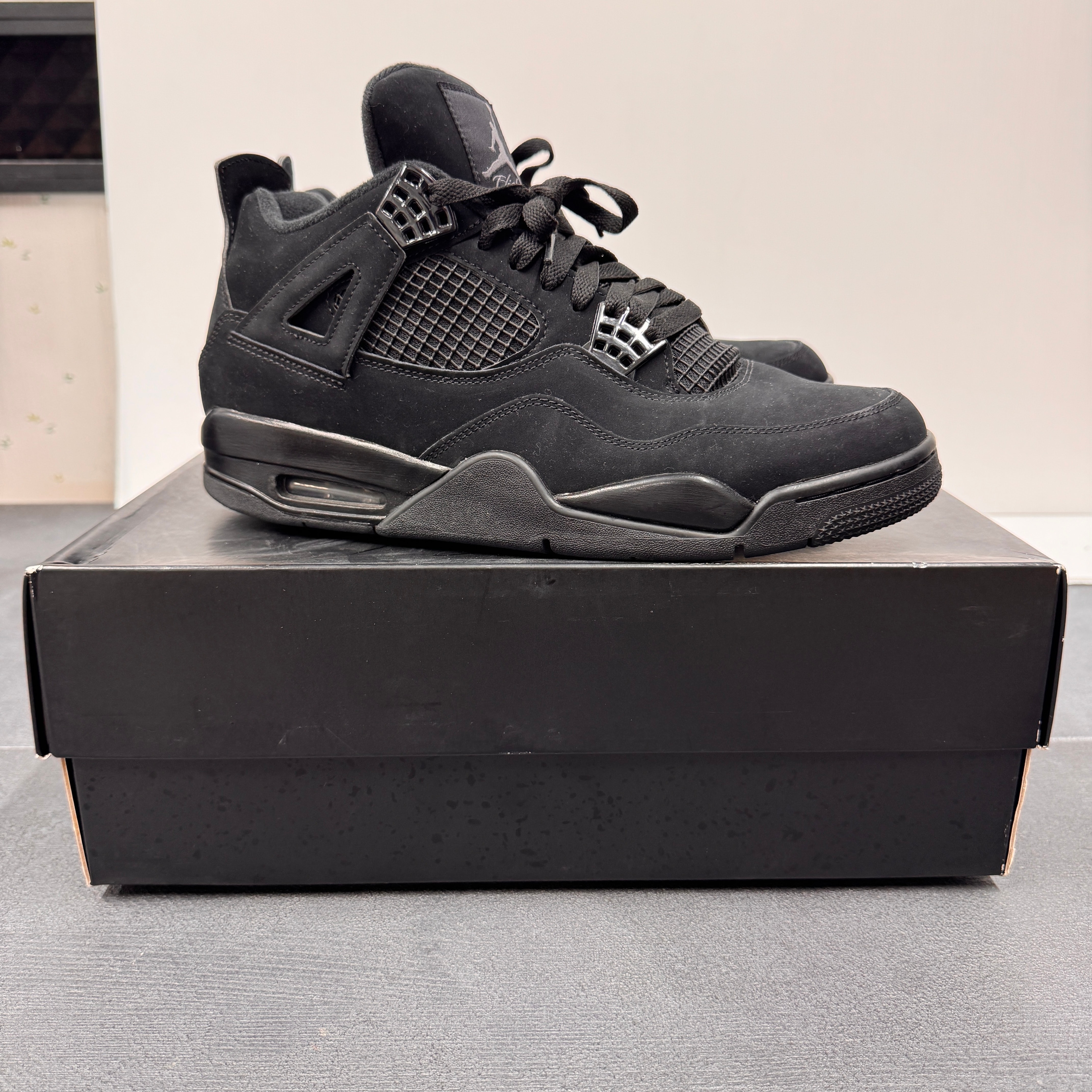 Nike Air Jordan 4 "Black Cat"