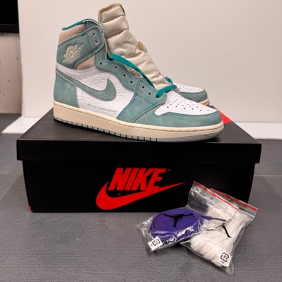 Nike Air Jordan 1 Retro High OG "Turbo Green"