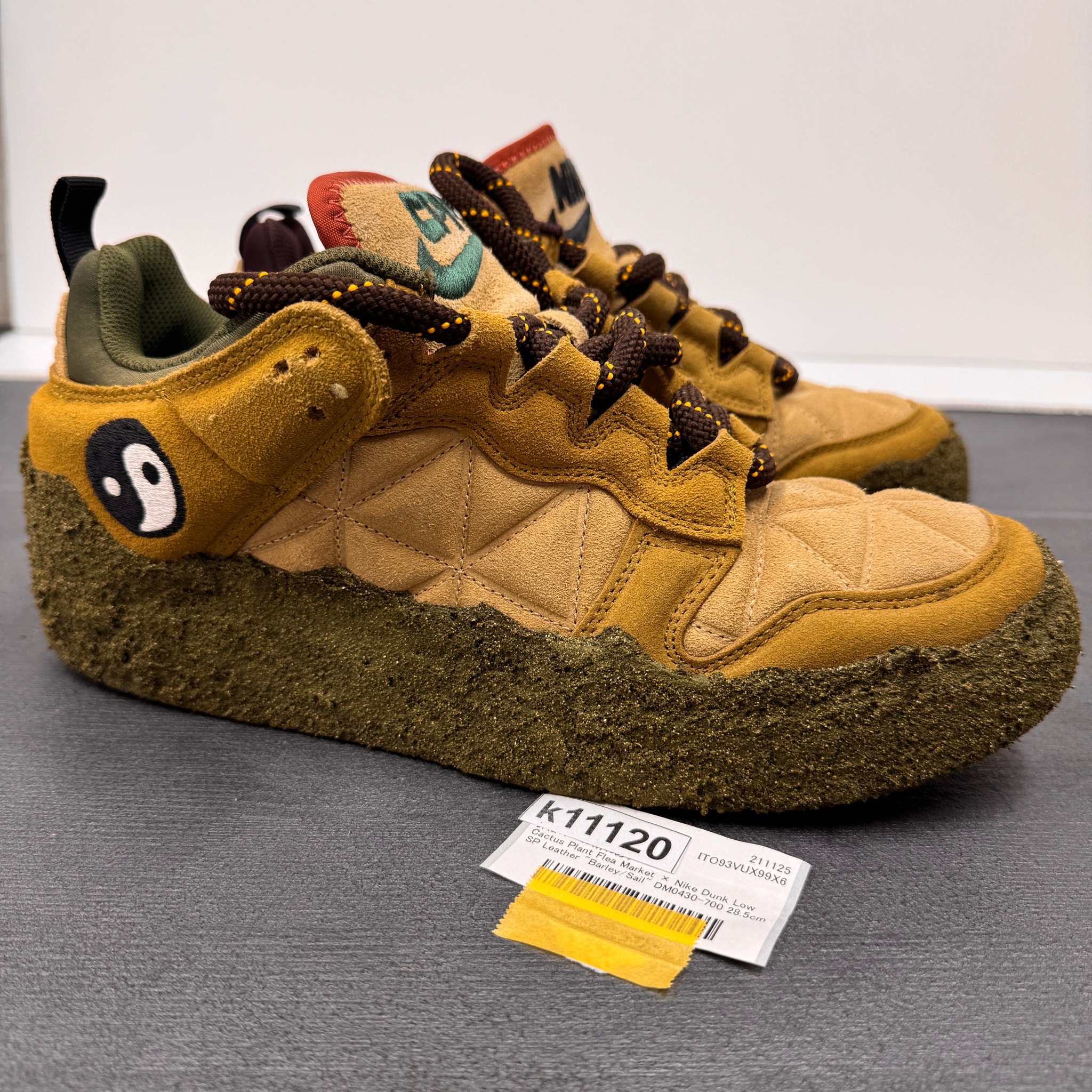 Cactus Plant Flea Market × Nike Dunk Low SP Leather "Barley/Sail"
